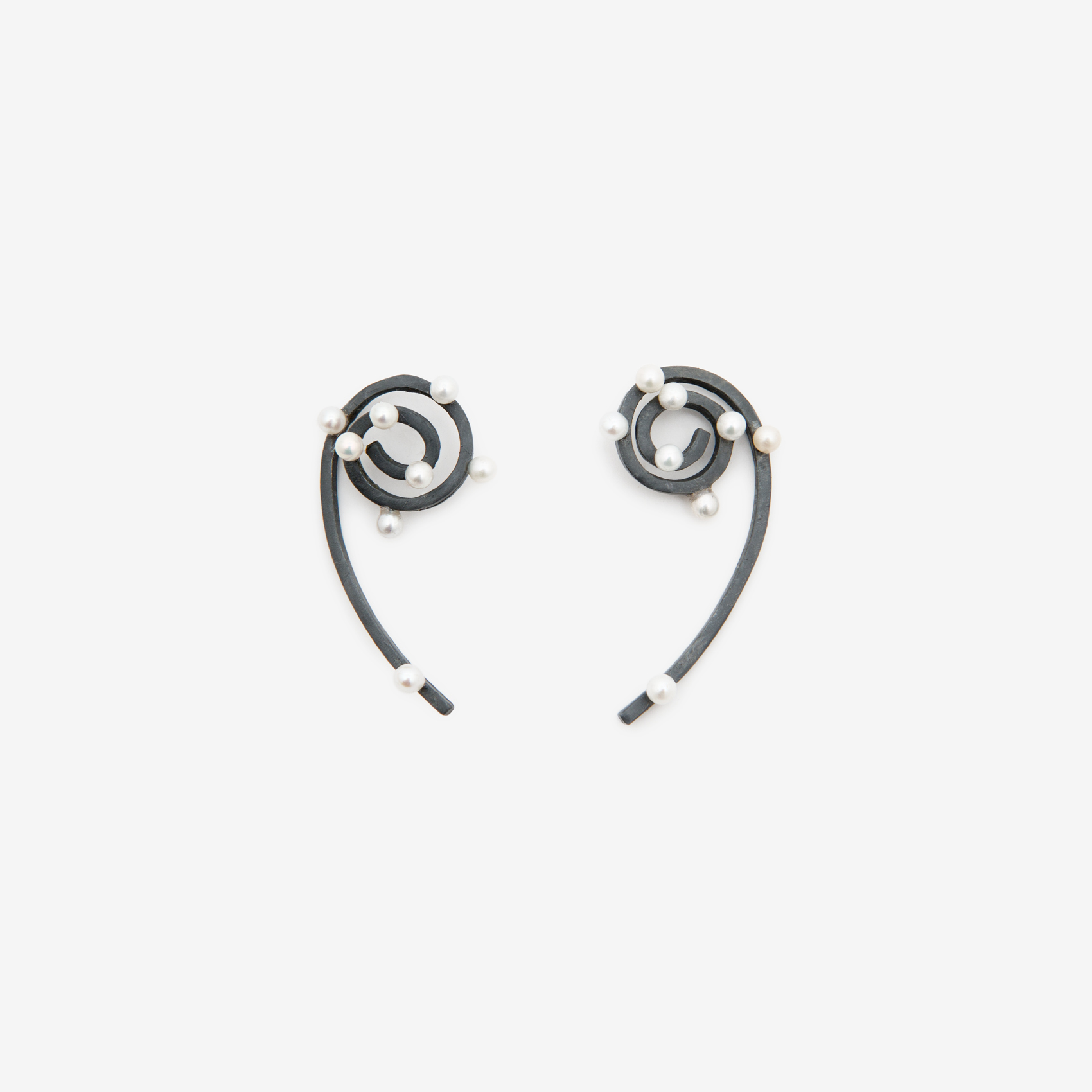 milky way earring spiral with extended leg with pearl