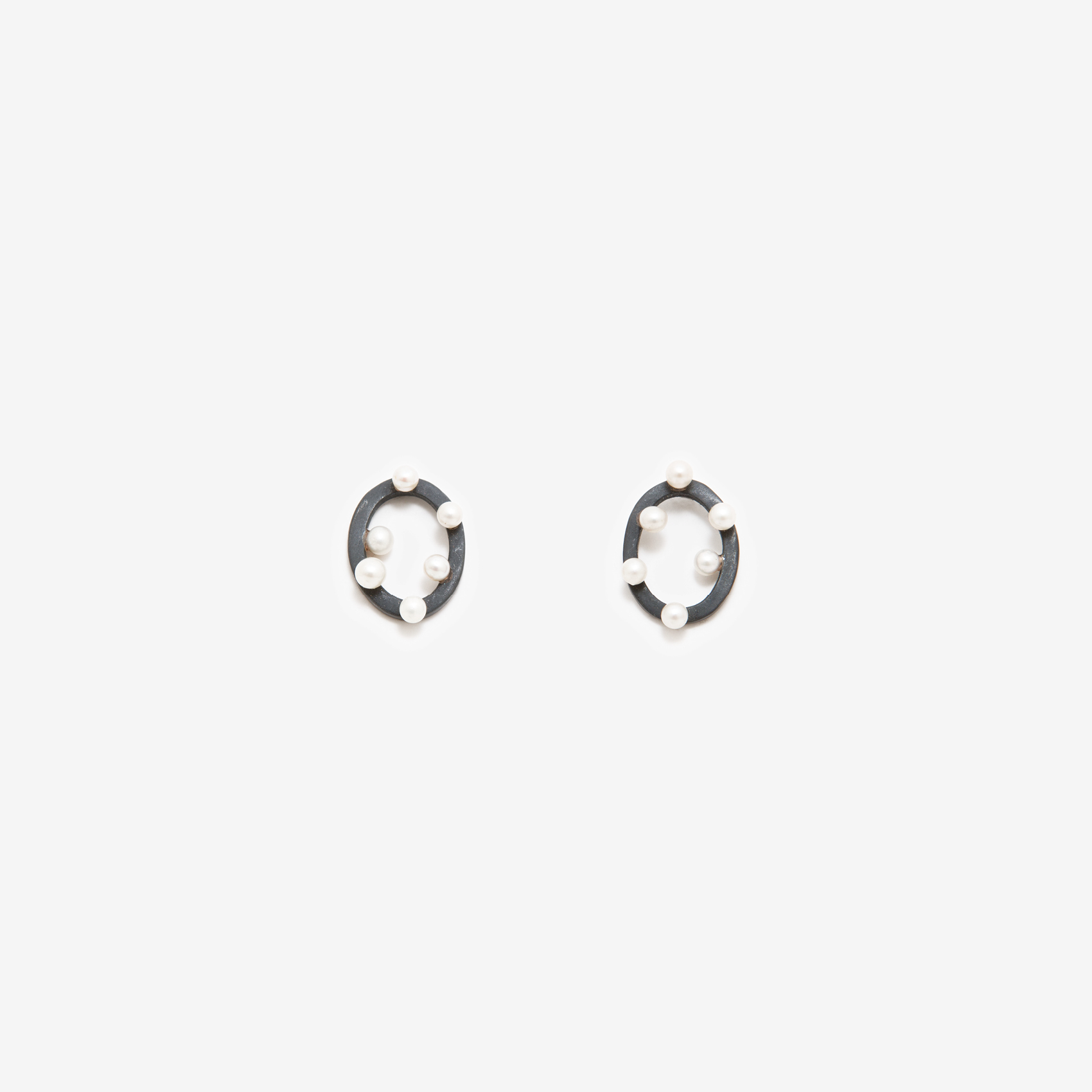 milky way earring oval with pearls