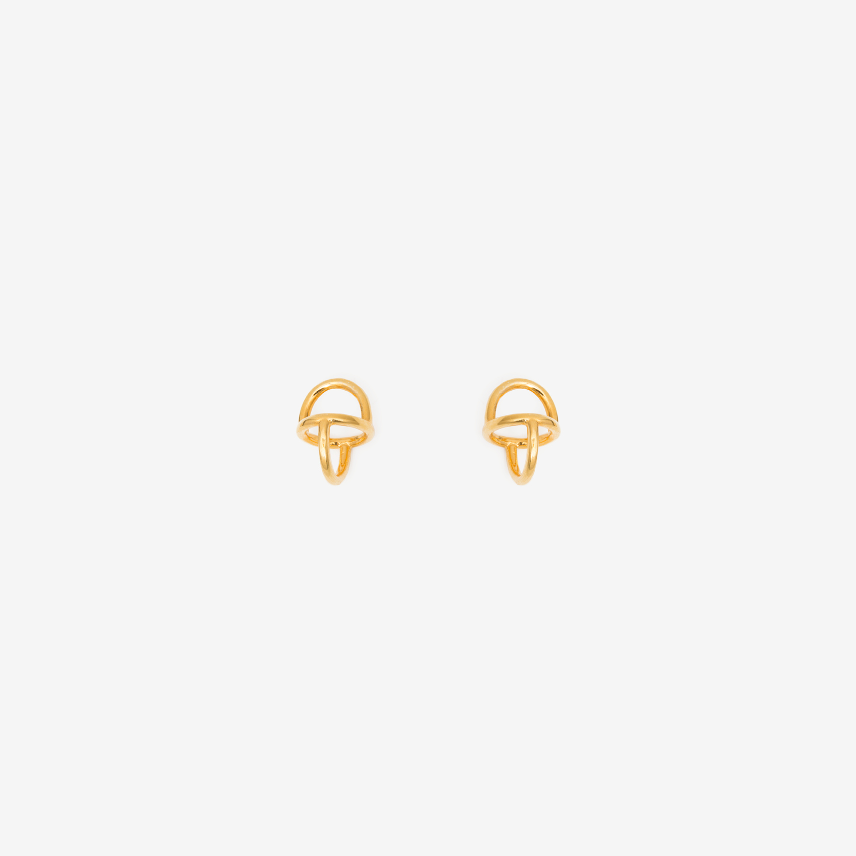 single D-link earring