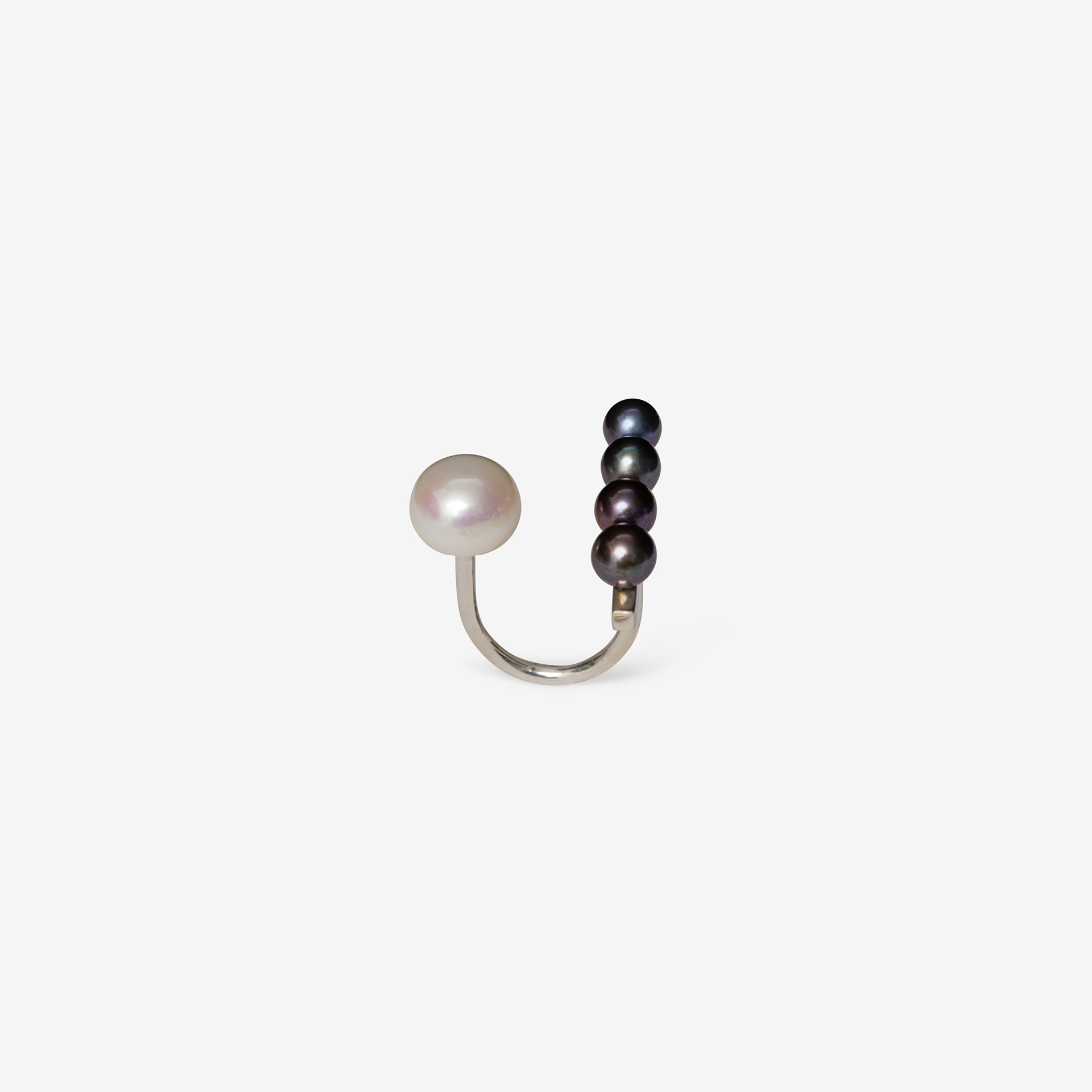 broken square ring with 4 black pearls