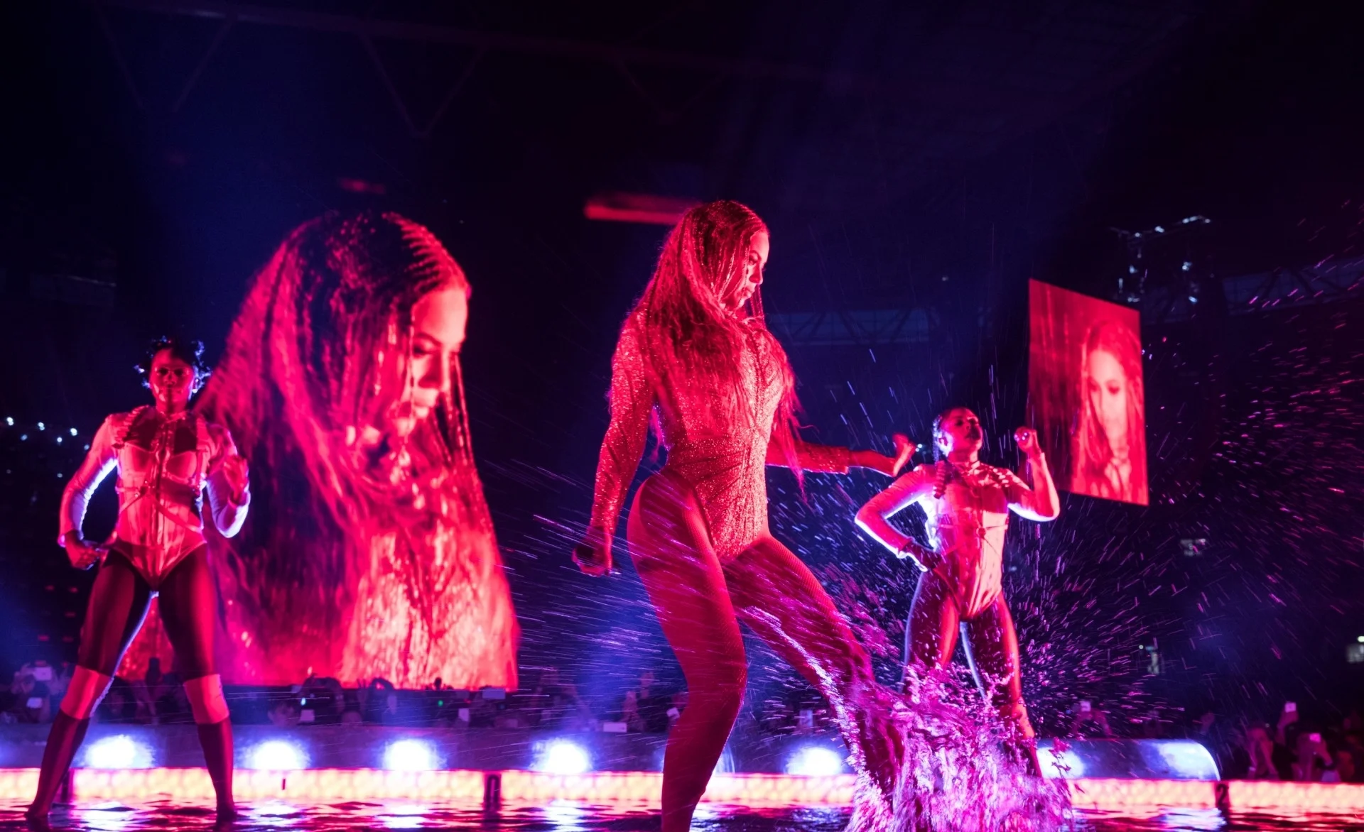 daniela_vesco_beyonce_london_night1_50.jpg