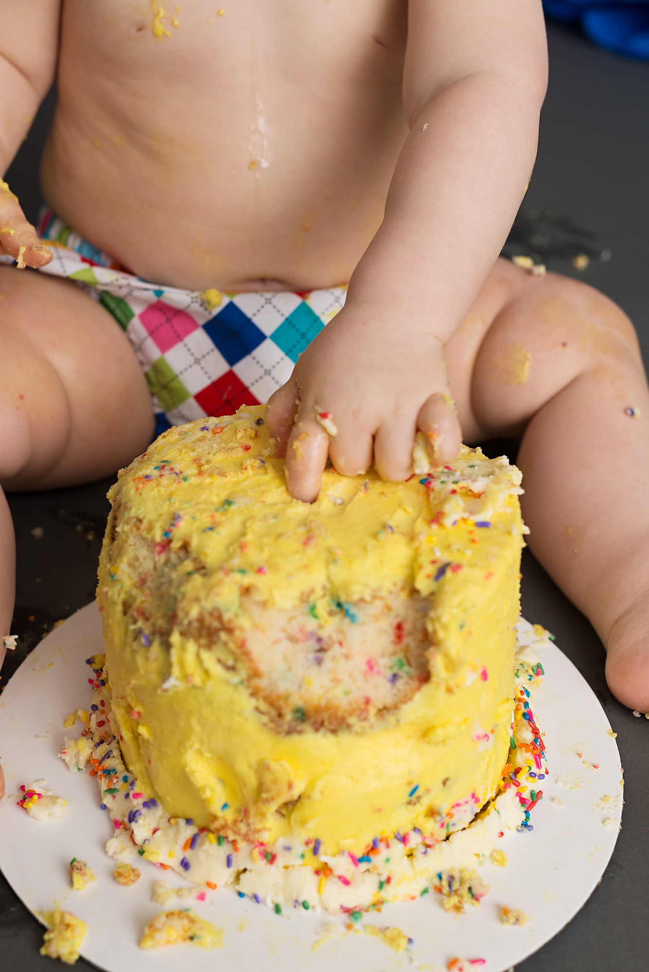 colorful cake smash va photographer5.jpg