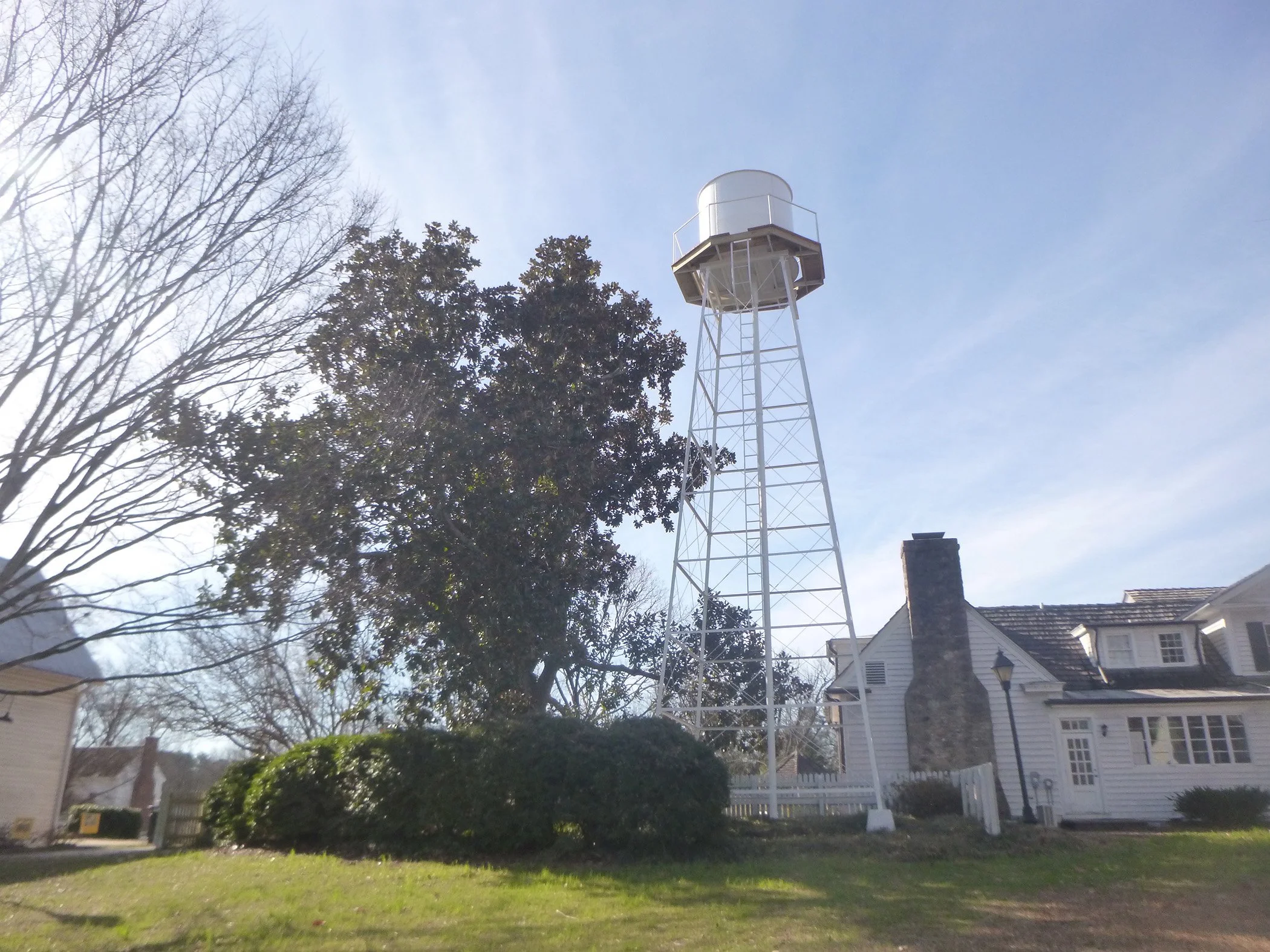  The repainted and complete structure. 