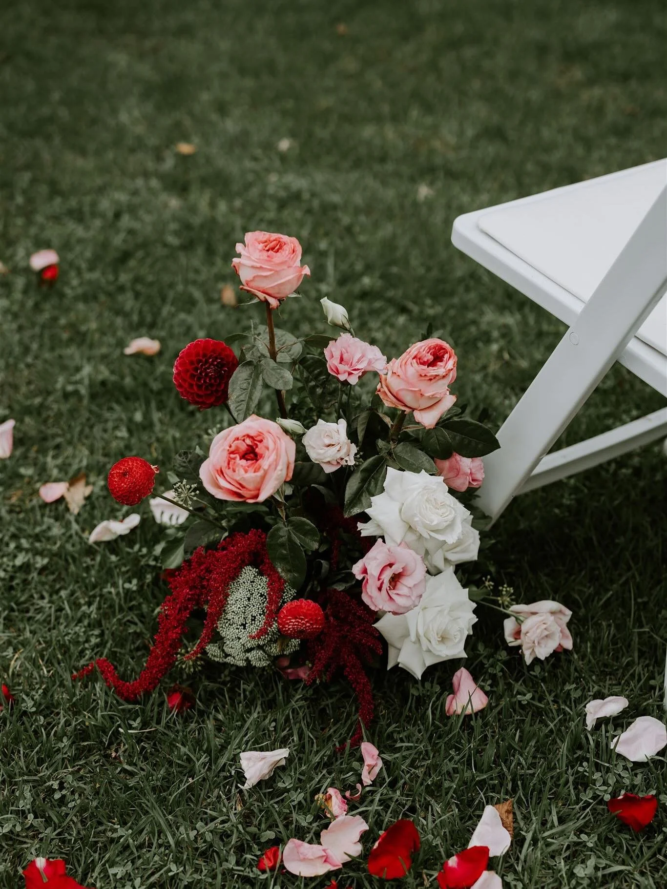 Valentines vibes for Tahlia and Zac’s garden ceremony 13.2.25 ❤️‍🔥
@lisahaymanphotofilm