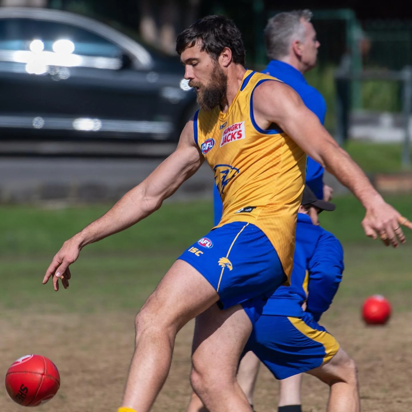 Congratulations Josh Kennedy on 250 games
West Coast Eagles Open training session August 17 2019 #jk250 #milestone #afl #westcoasteagles #eagles #sherrin #joshkennedy #17 #sport #football #aussierules #nikon #d850 #200500mm #paulorfaliphotography @jo