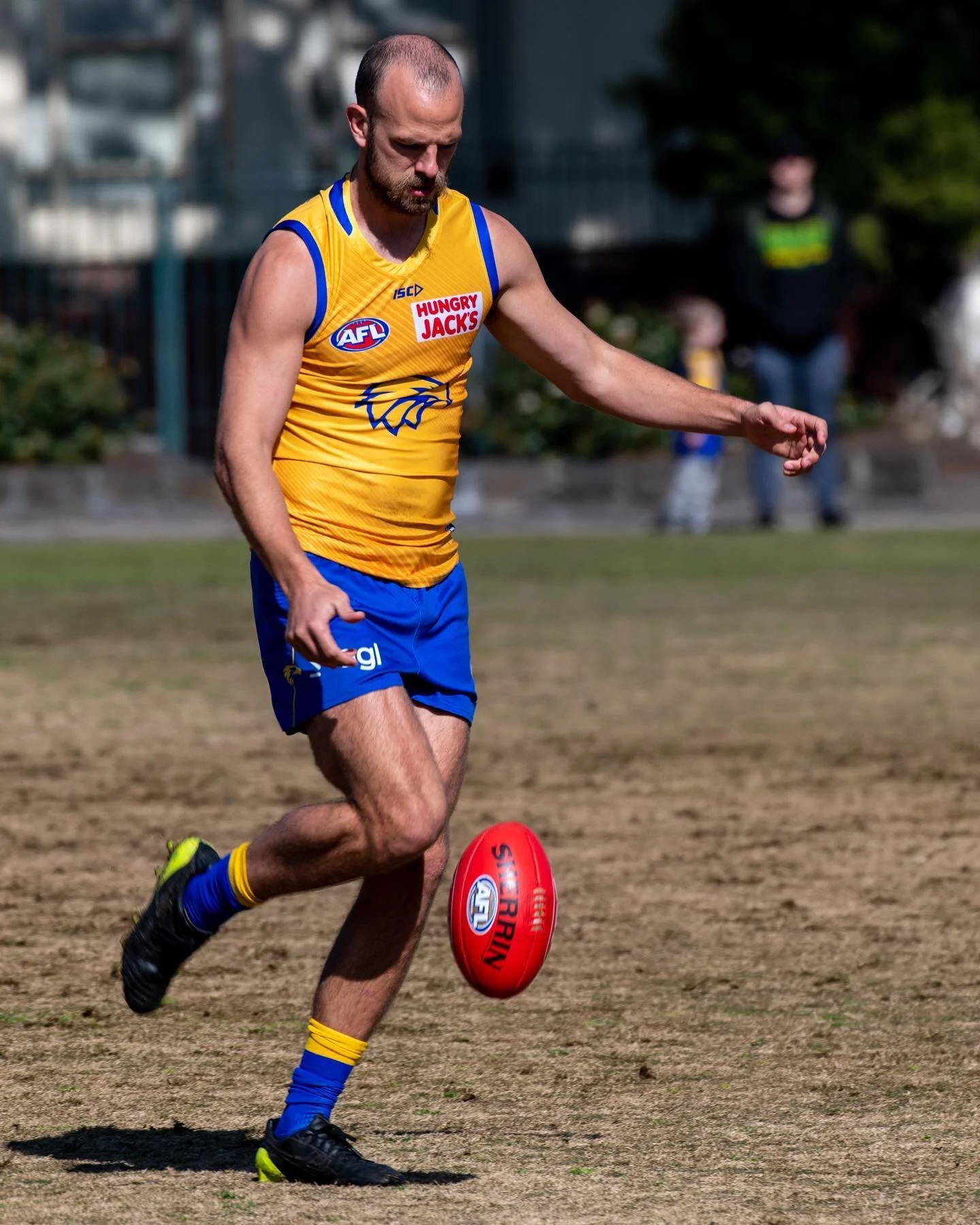 Thanks for all the memories @willschofield31 best of luck for the 2020 final series @westcoasteagles
West Coast Eagles Open training session August 17 2019 #willschofield #2018premiers #afl #westcoasteagles #eagles #sherrin #retirement #31 #sport #fo