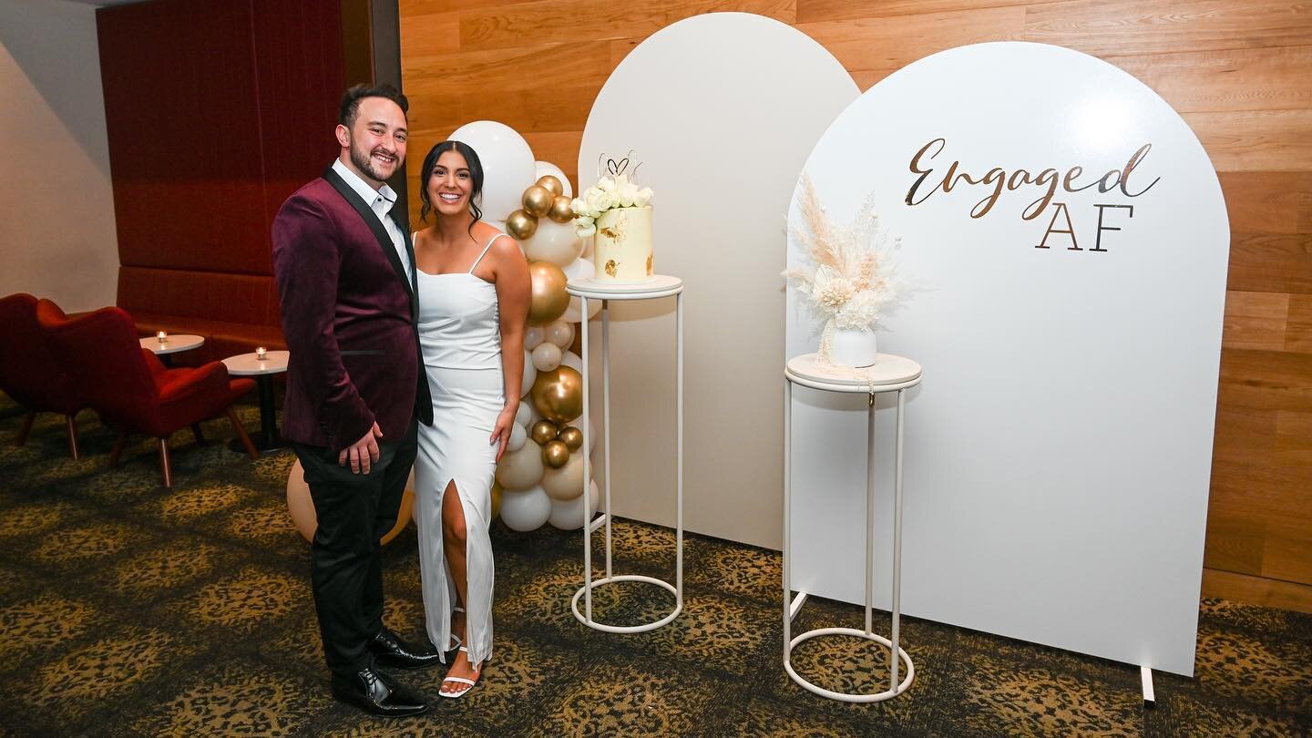 Congratulations Joey &amp; Chantal on your engagement 
#joeyandchantal #engagementring #engagement #engaged #sanctuarylakeshotel #babyjsdesserts #nikon #d850 #z6 #2470mm #70200mmf28 #paulorfaliphotography