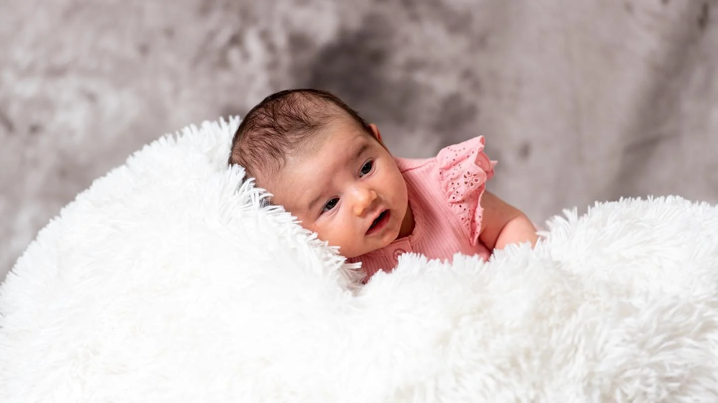 Baby photography
#baby #photography #babyphotography #family #6weeks #babygirl #itsagirl #newborn #tinyfeet #nikon #d850 #z6 #2470mm #70200mm #paulorfaliphotography