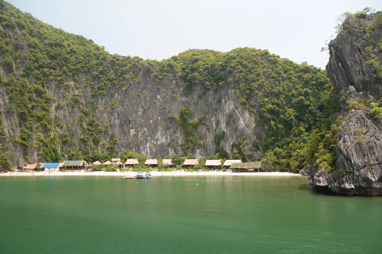 castaways_tour_.jpeg