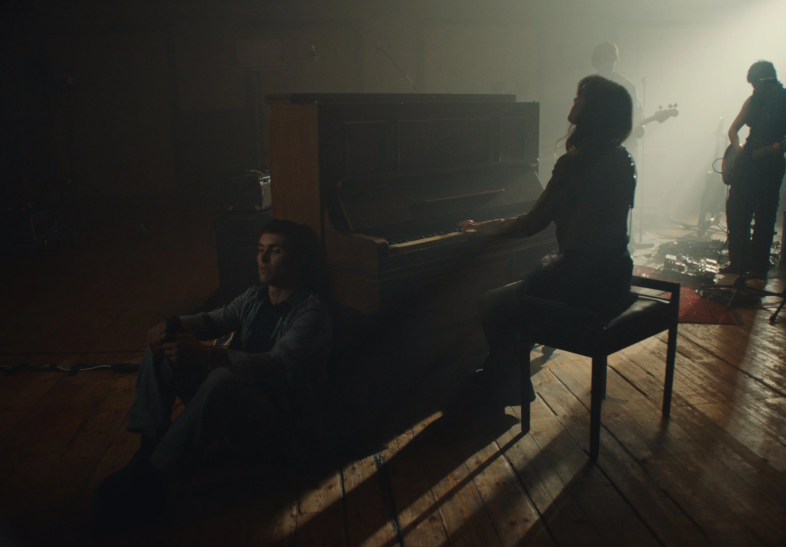 FLOODLIGHTS - UNDERNEATH LIVE