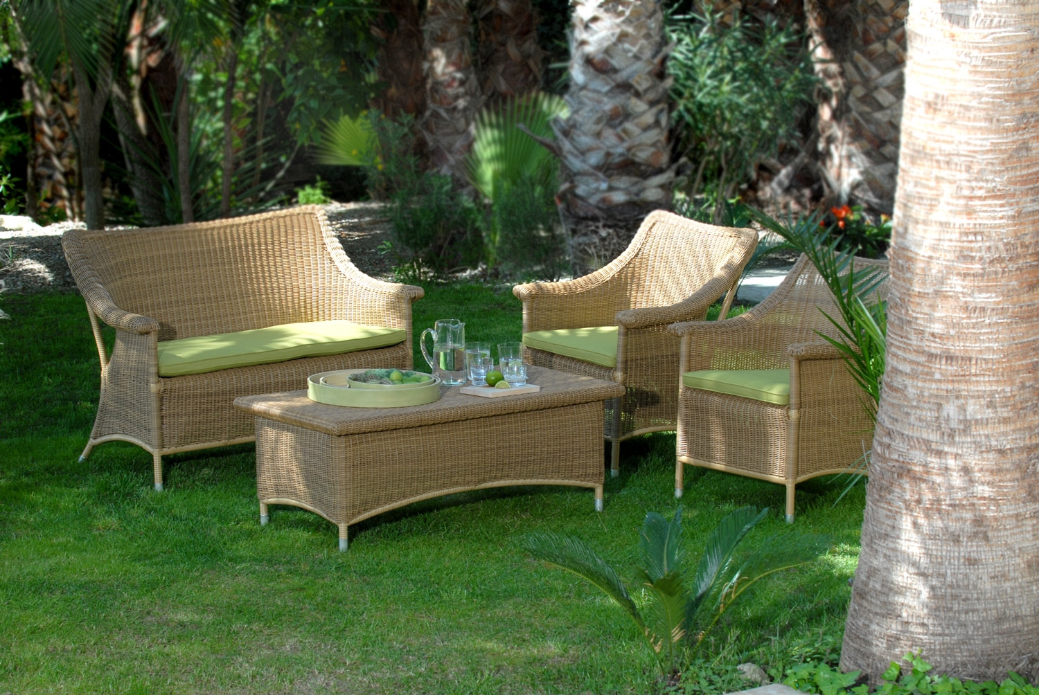 catalogue outdoor furniture