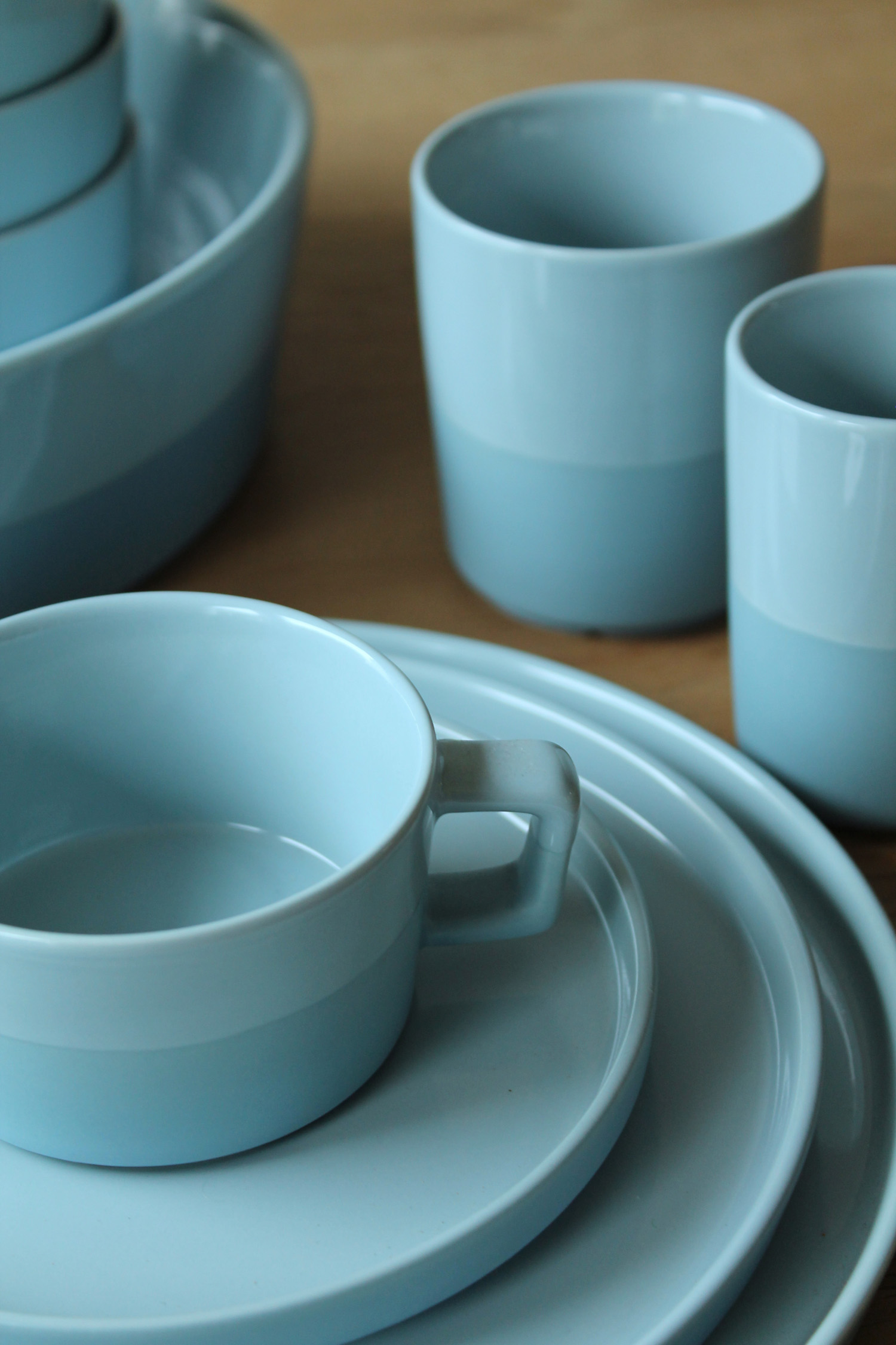 essential blue, tableware