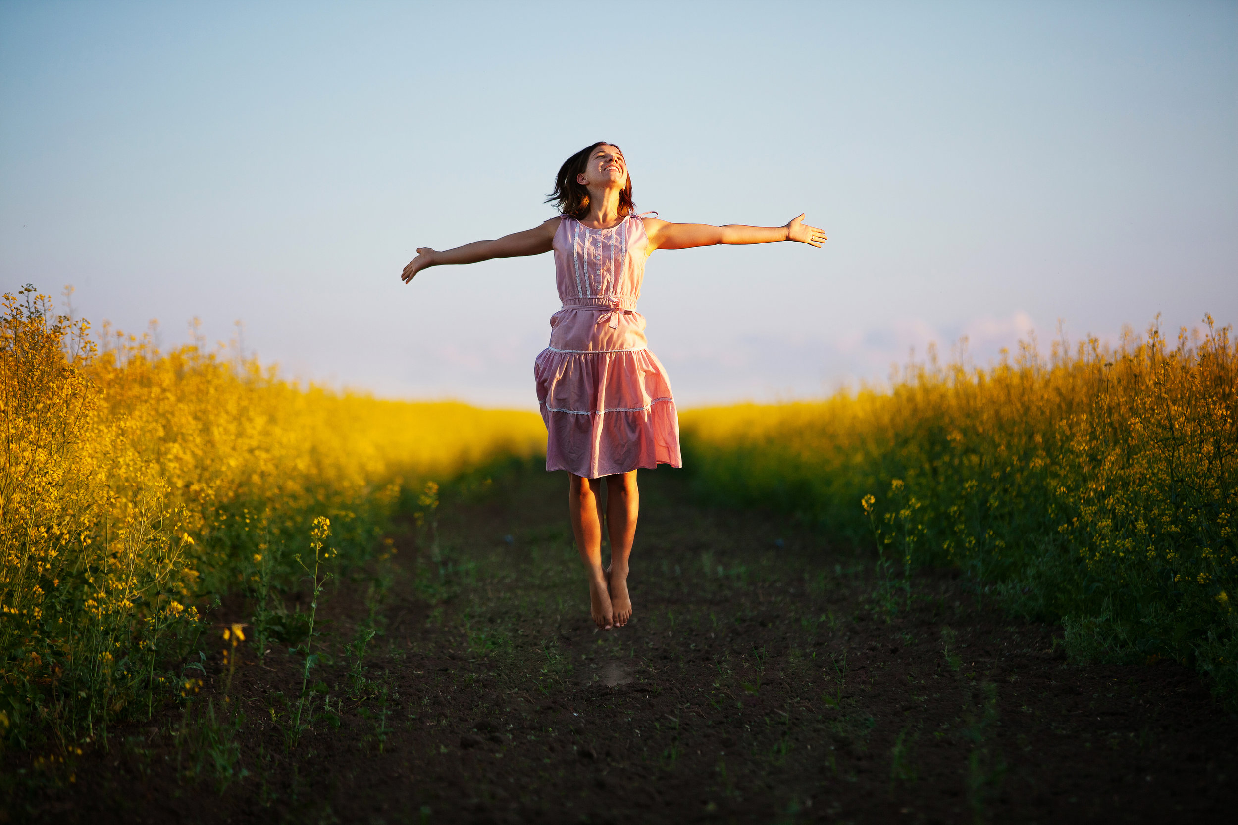 Want to get rid of anxiety? Hypnosis is a tried and tested way and we have had great results treating hundreds of anxiety suffers. Contact Stewart Therapies now on 0438719088