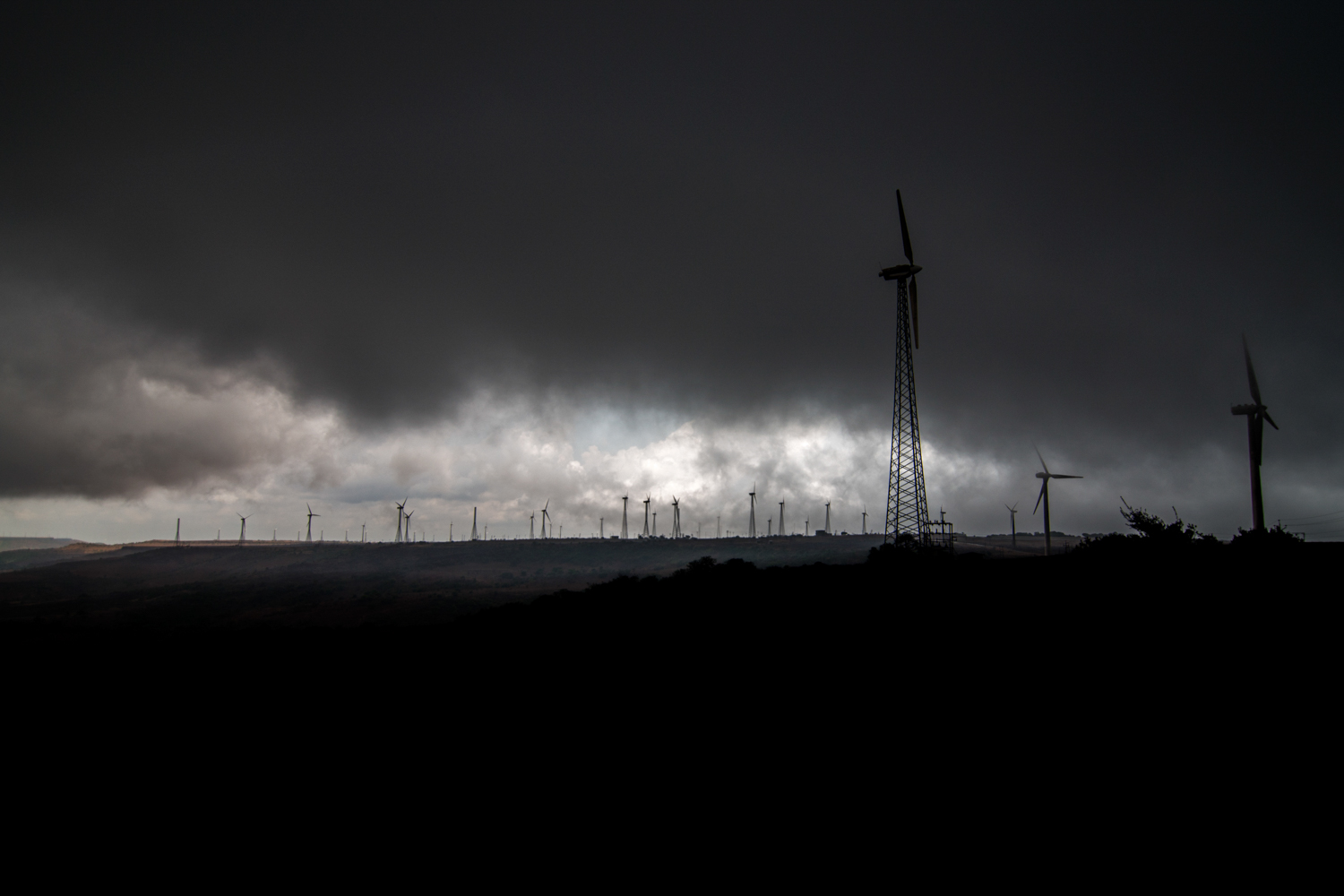  The most dramatic change however are the windmills in the Satara region. Asia’s largest wind farm is located in and around the Chalkewadi plateau. 