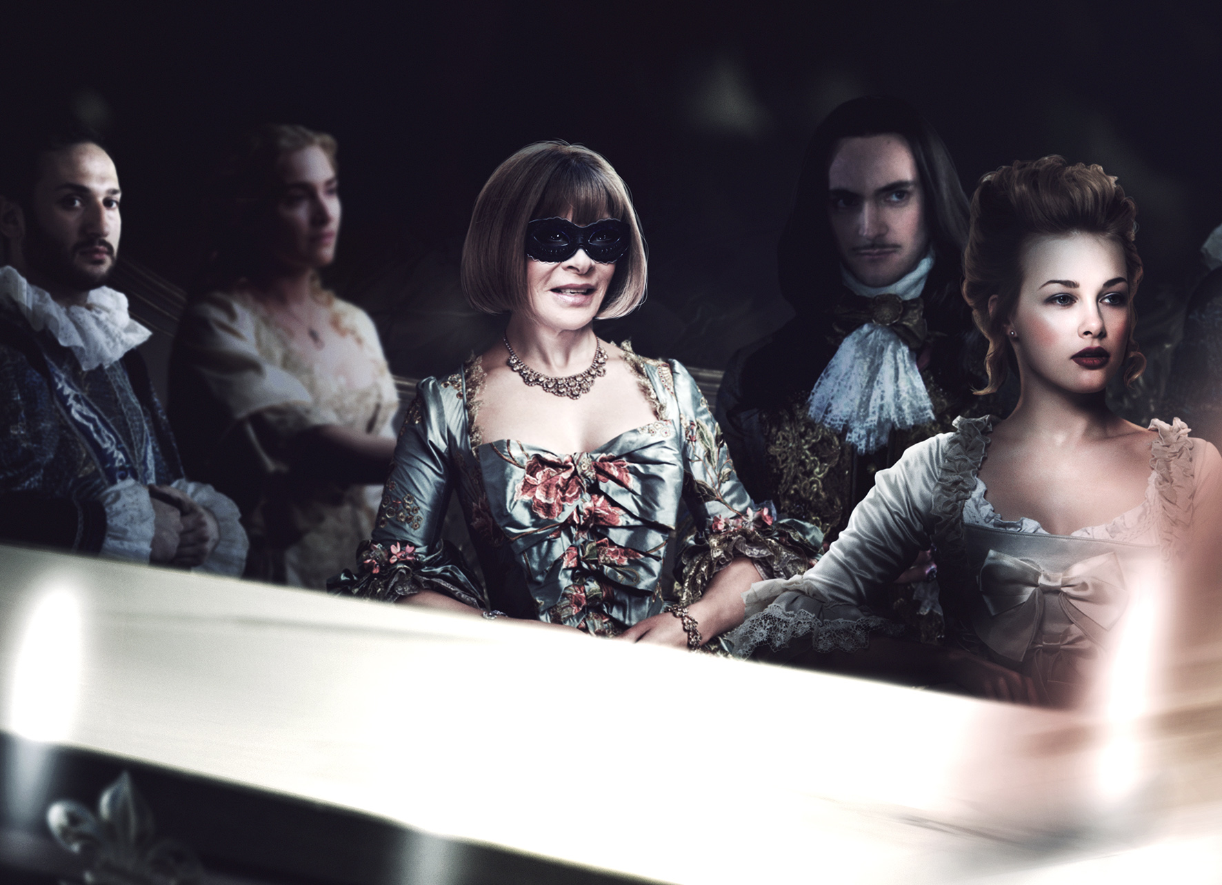 VERSAILLES-V4-web.jpg