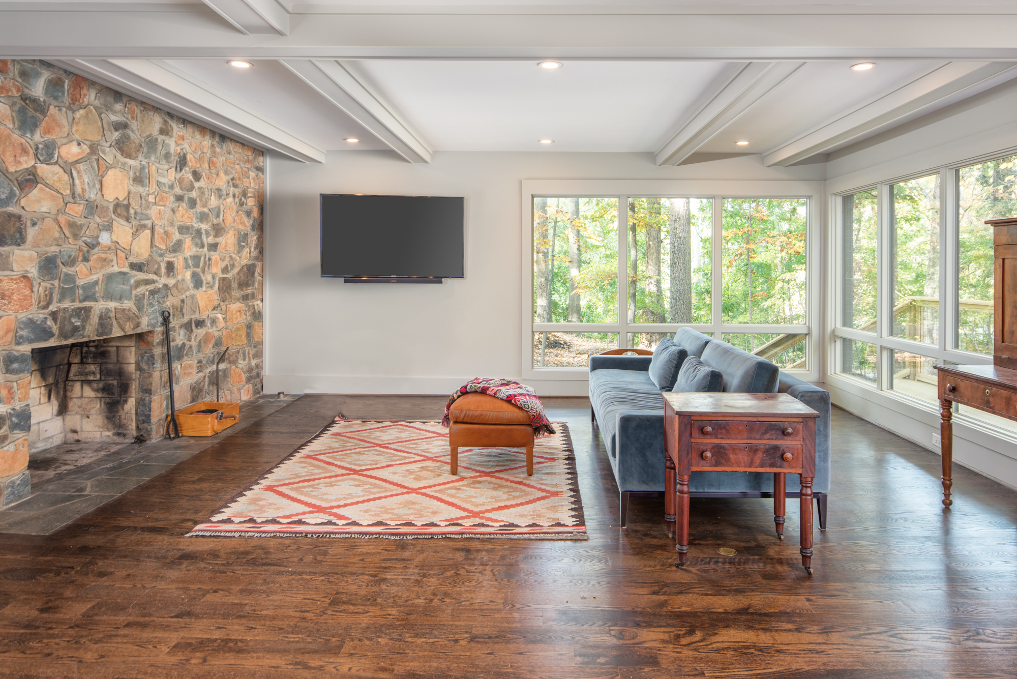 Livingroom.jpg