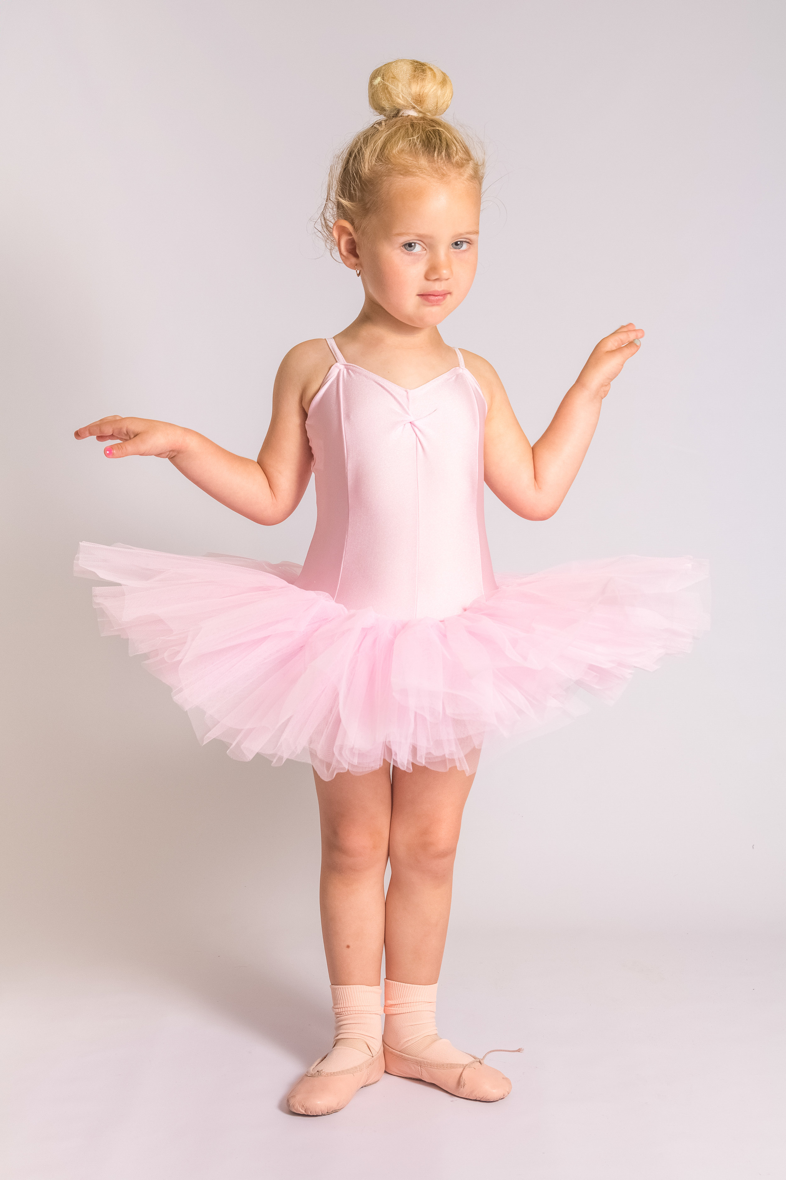 dance school crewe nantwich cheshire photo photography tutu pink dancers