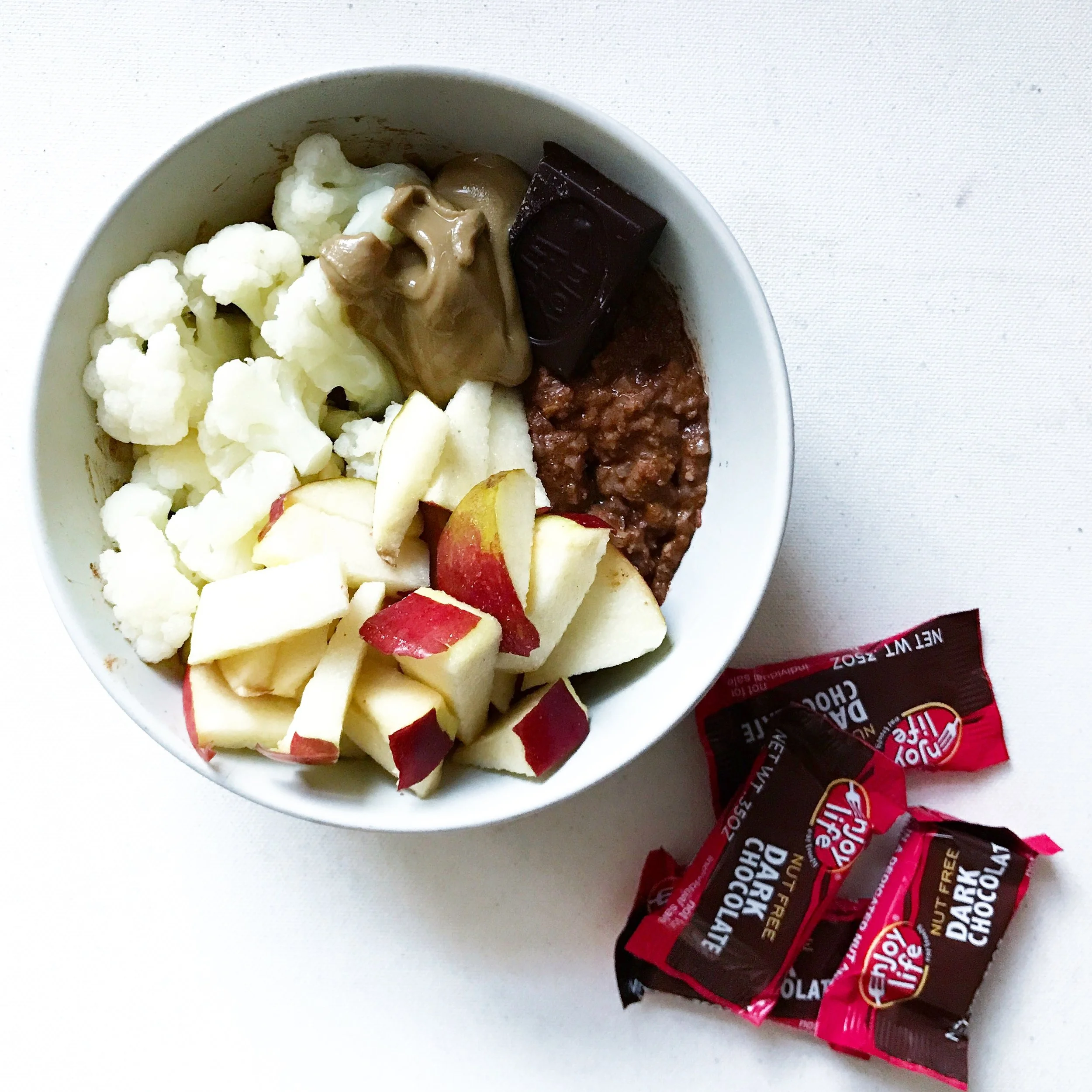 7 healthy-ish treats to eat this Halloween (& for the rest of the year)