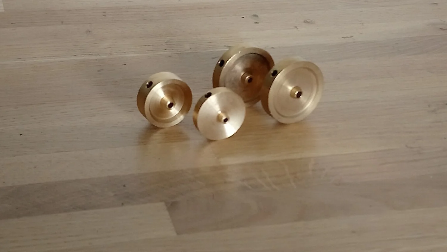 Flywheels 28.5mm diameter and 2.0mm bore