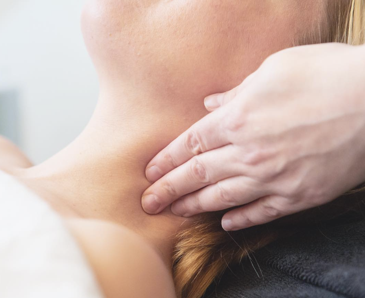Massage Poppy & Monroe.png