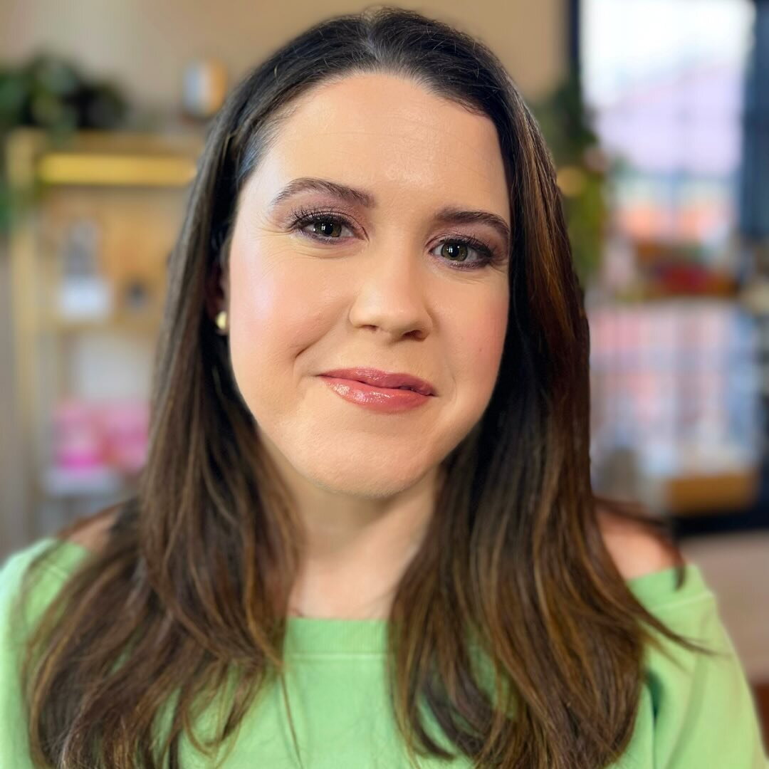 ✨Bringing out your best for every occasion ✨

Swipe to see Leslie&rsquo;s stunning before-and-after with our natural glam makeup application by Brandi. Whether it&rsquo;s a school gala, special event, or photoshoot, we&rsquo;ve got you covered. 💄💫 