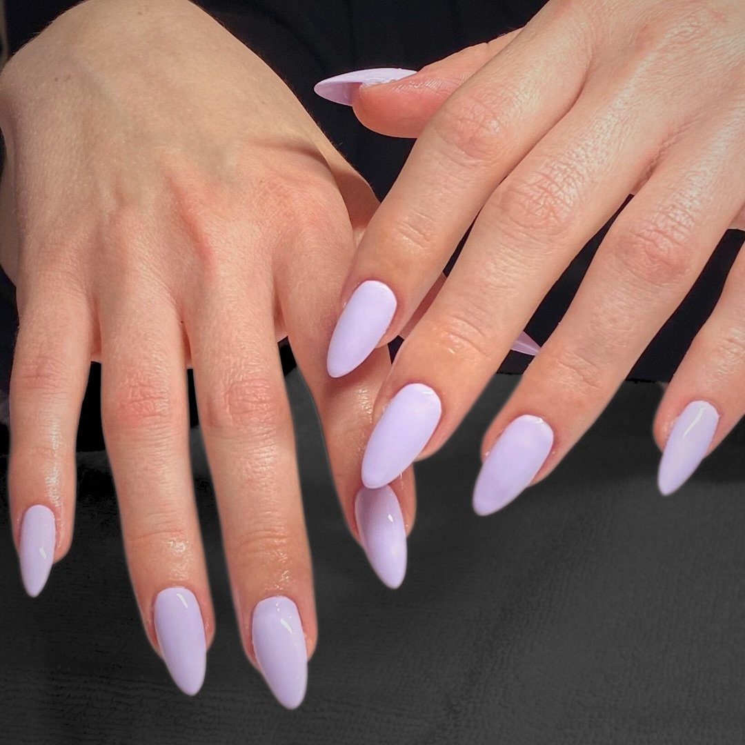 Lost in a lavender haze with these gorgeous Apr&eacute;s Gel-X Extensions by Alissa at Poppy. 💜💅✨ Who&rsquo;s next for a dreamy, spring mani? 

#LavenderHaze #Apr&eacute;sGelX
#NashvilleNails
#NashvilleManicure
#NaturalNailCare
#NashvilleBeauty
#Na