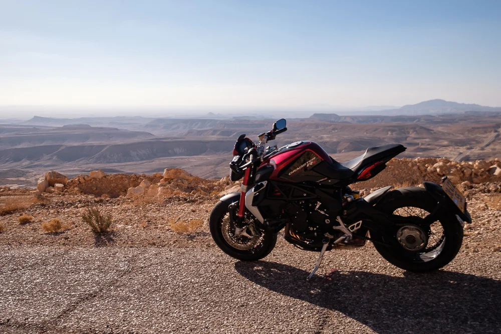 Hila's beast: M.V. Agusta, Brutale Roadster 800 R.R. 
