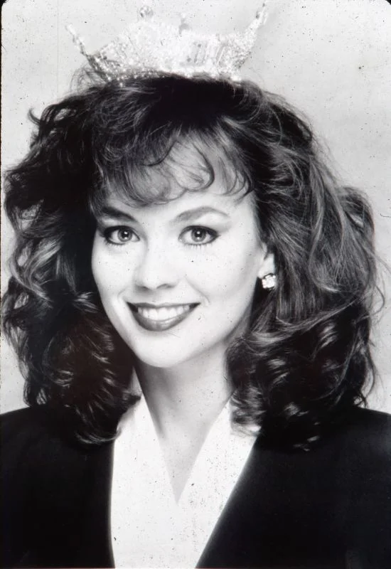 1993 Elizabeth Simmons