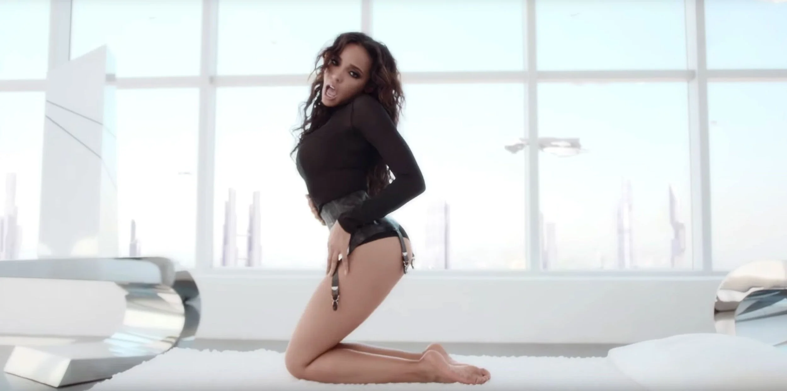 TINASHE FT. CHRIS BROWN “PLAYER” MUSIC VIDEO
