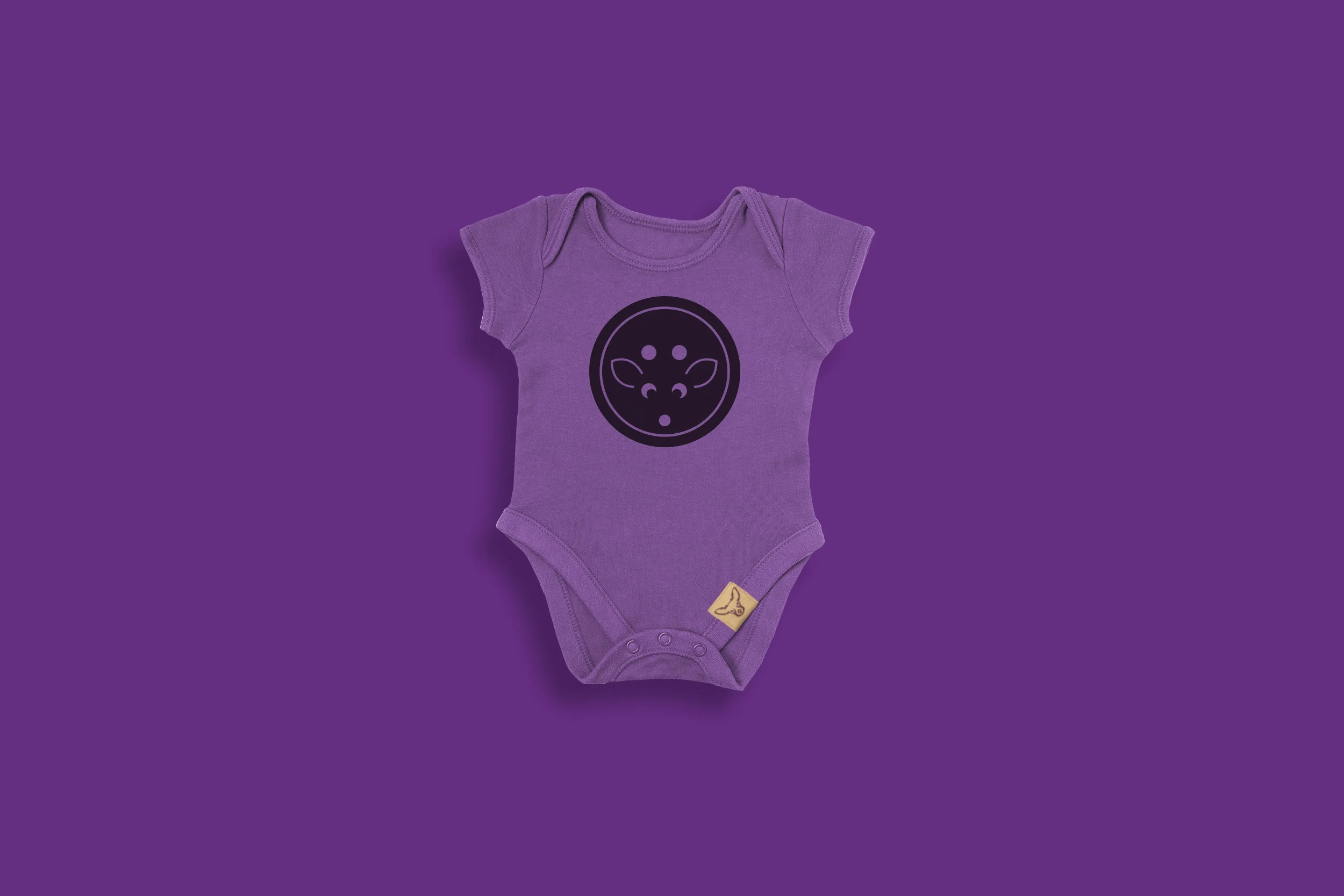 CR_Portfolio_Background_ButtonBuck.jpg