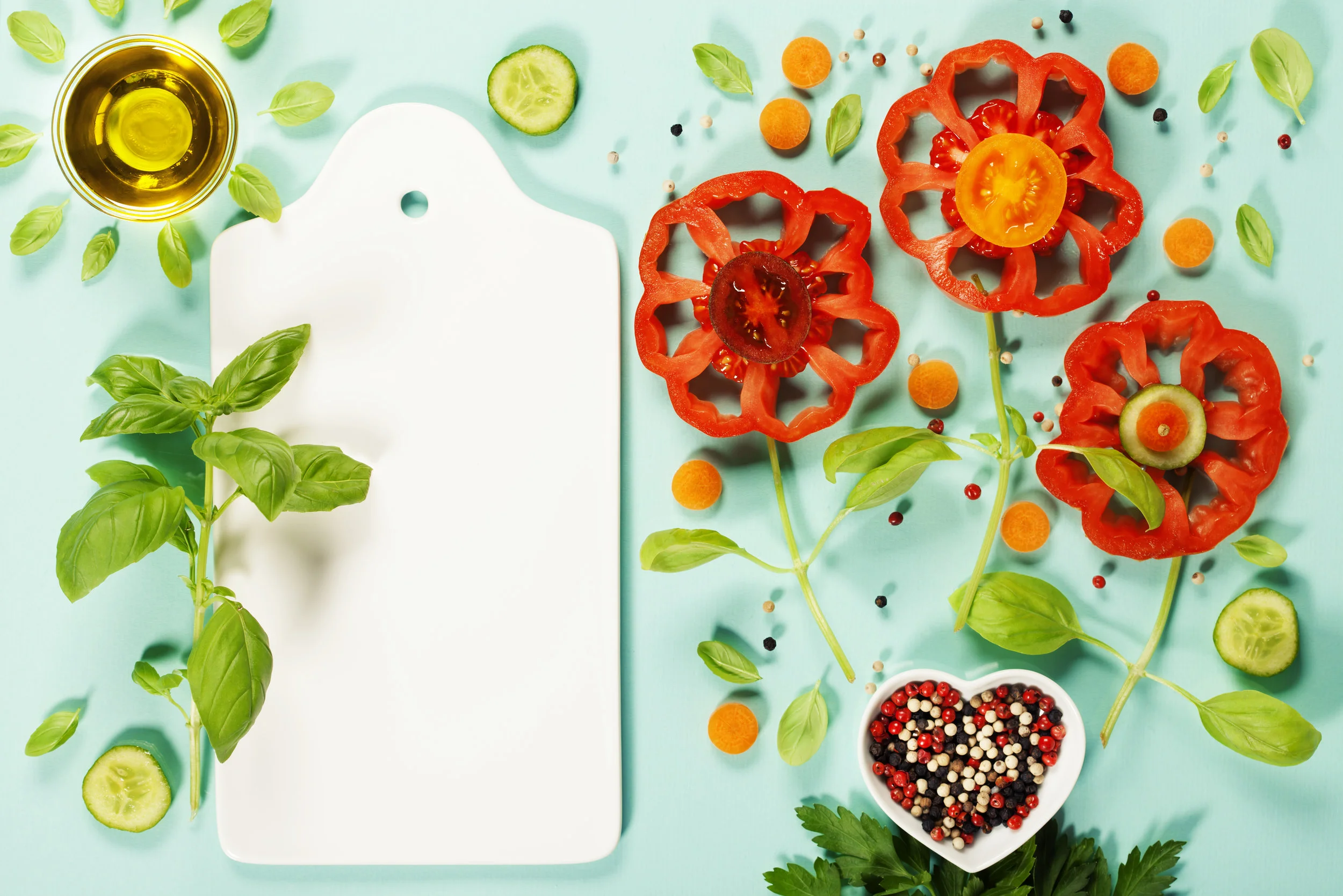 cute-flowers-made-of-fresh-organic-vegetables-PGKNUEE.jpg