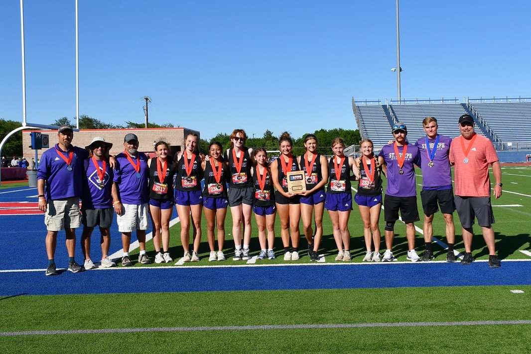 I am so proud of our team! The Lady Eagles are State Runner-Up & Peter had an incredible end to his storied HS career!
Leah Hurley earned her first individual State Championship in the 400…and is still hungry for that extra .3 seconds to