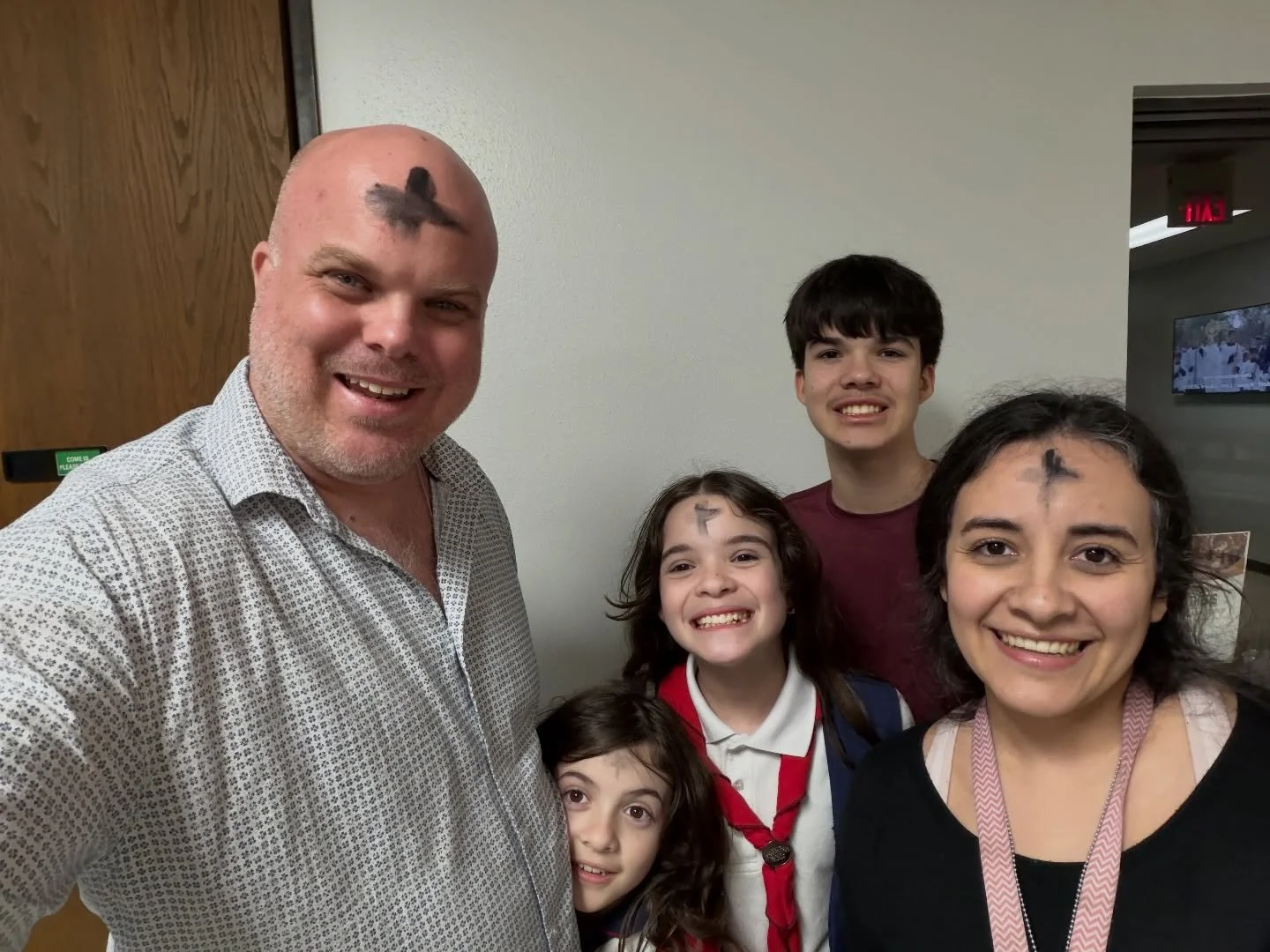 What a beautiful start to Lent! We kicked it off with over 4000 of our closest friends joining us at our 10 services! 

We handed out almost 2000 flyers about the great things going on in our parish and had some lovely fellowship at the Omelette dinn