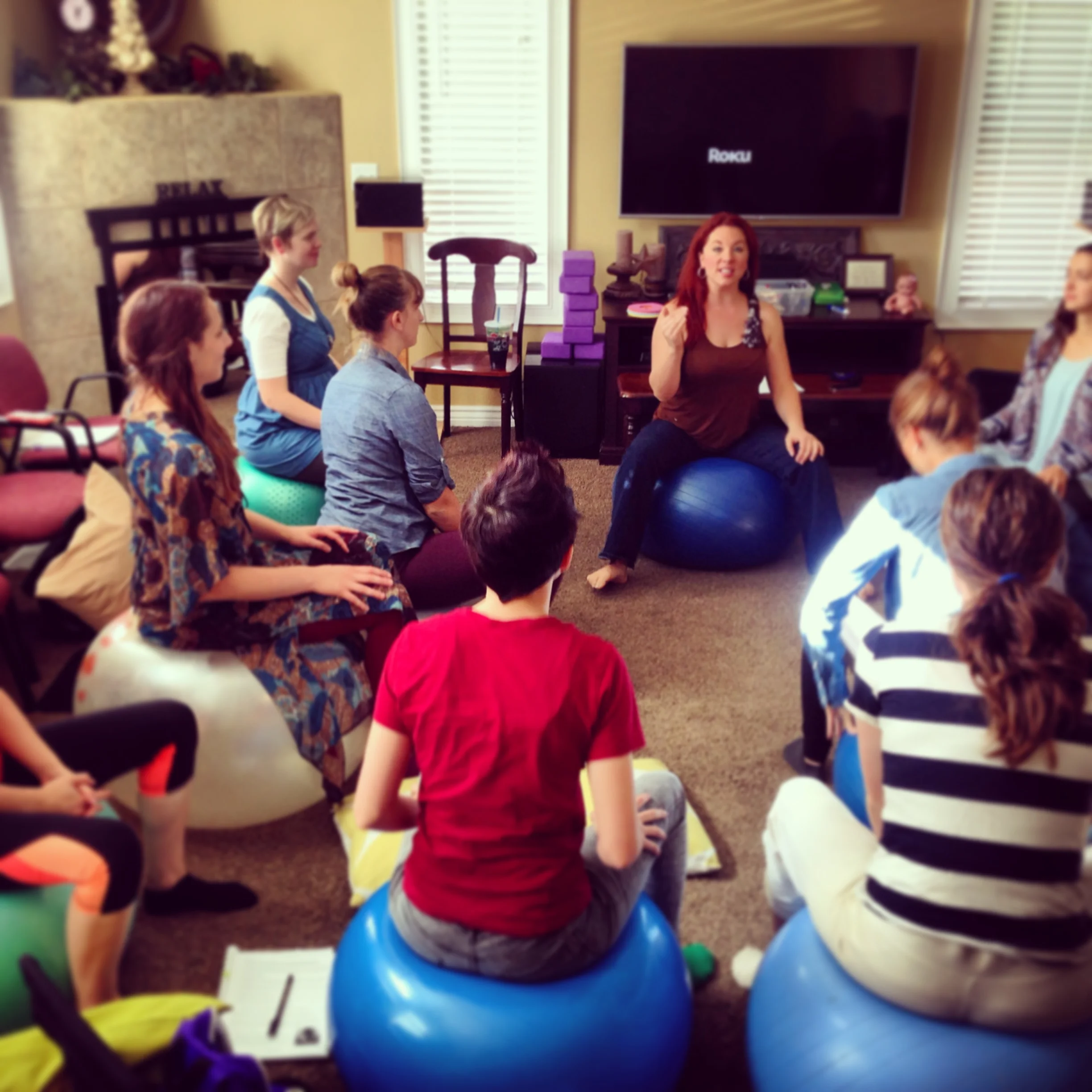 Lauralyn Curtis teaching the Hypnodoula class