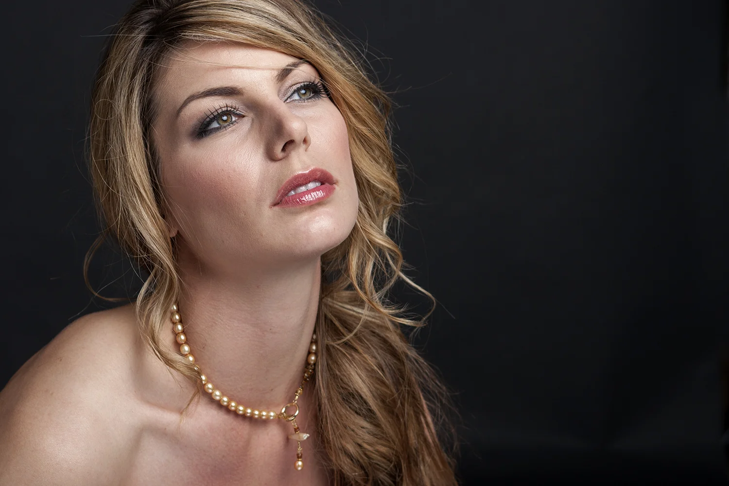 S_Amber_H9152.jpg