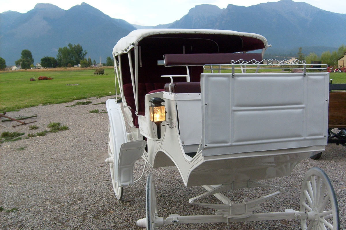 vis-a-vie-6300392.jpg