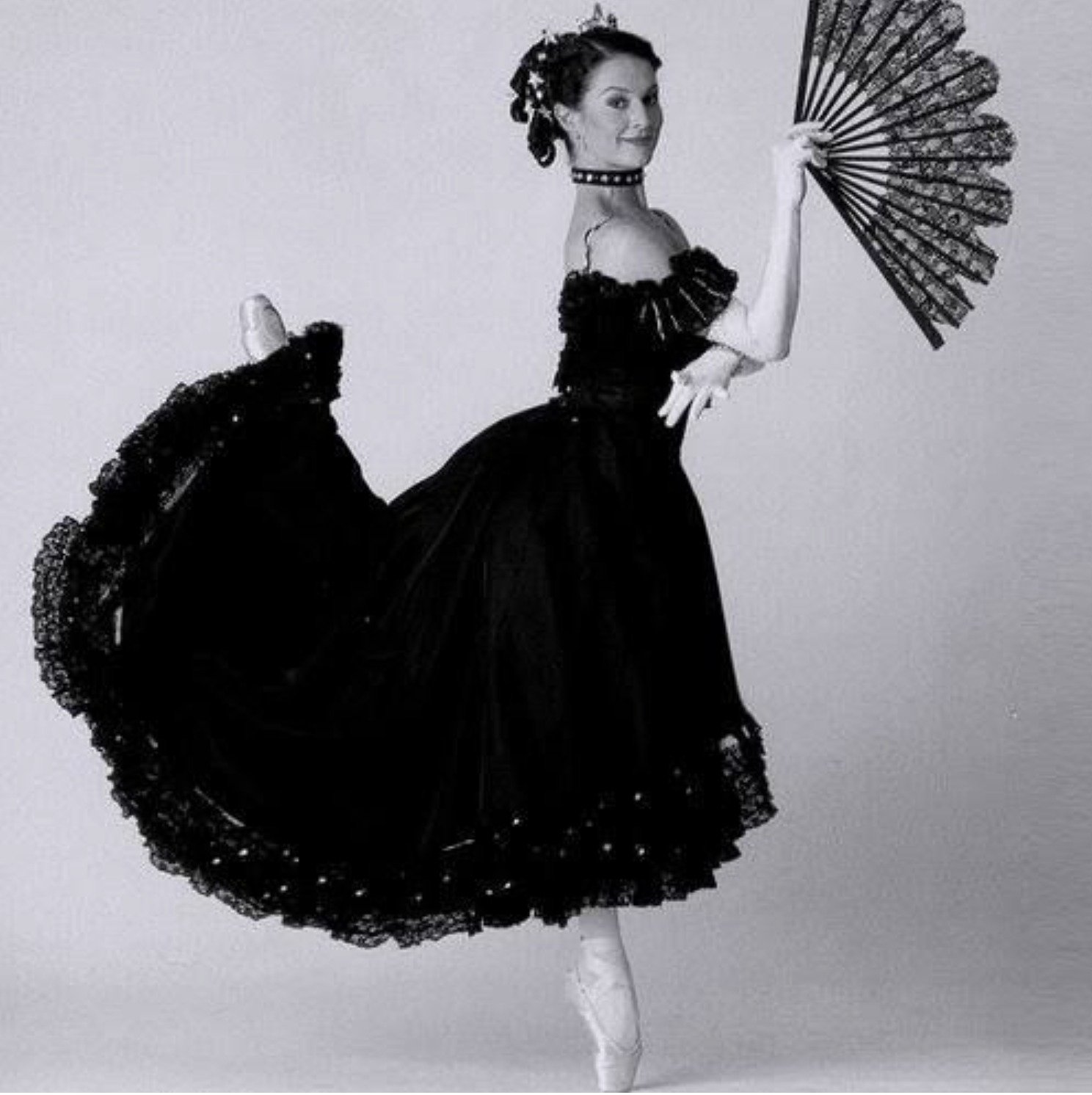  Miranda Coney in The Australian Ballet's The Merry Widow, 2000. Photo by Greg Barrett.This was the ballet after which Charles proposed to Miranda, on 24 October 2000. 