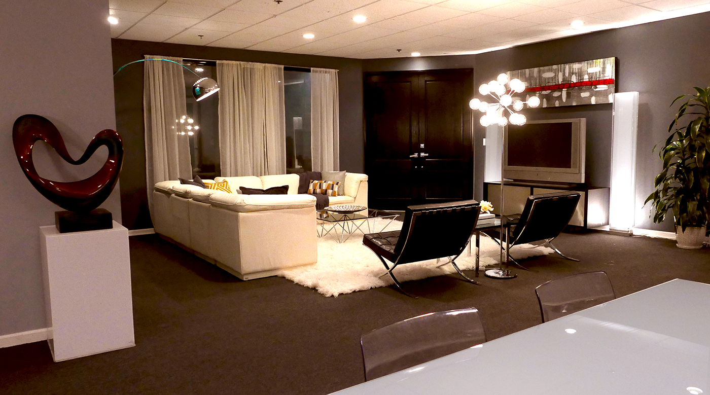 Manhatten Apt..jpg
