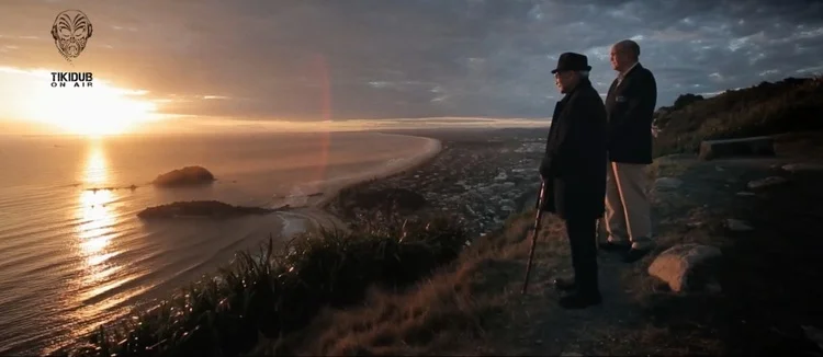 Tiki NPLH : DIRECTOR WARREN GREEN