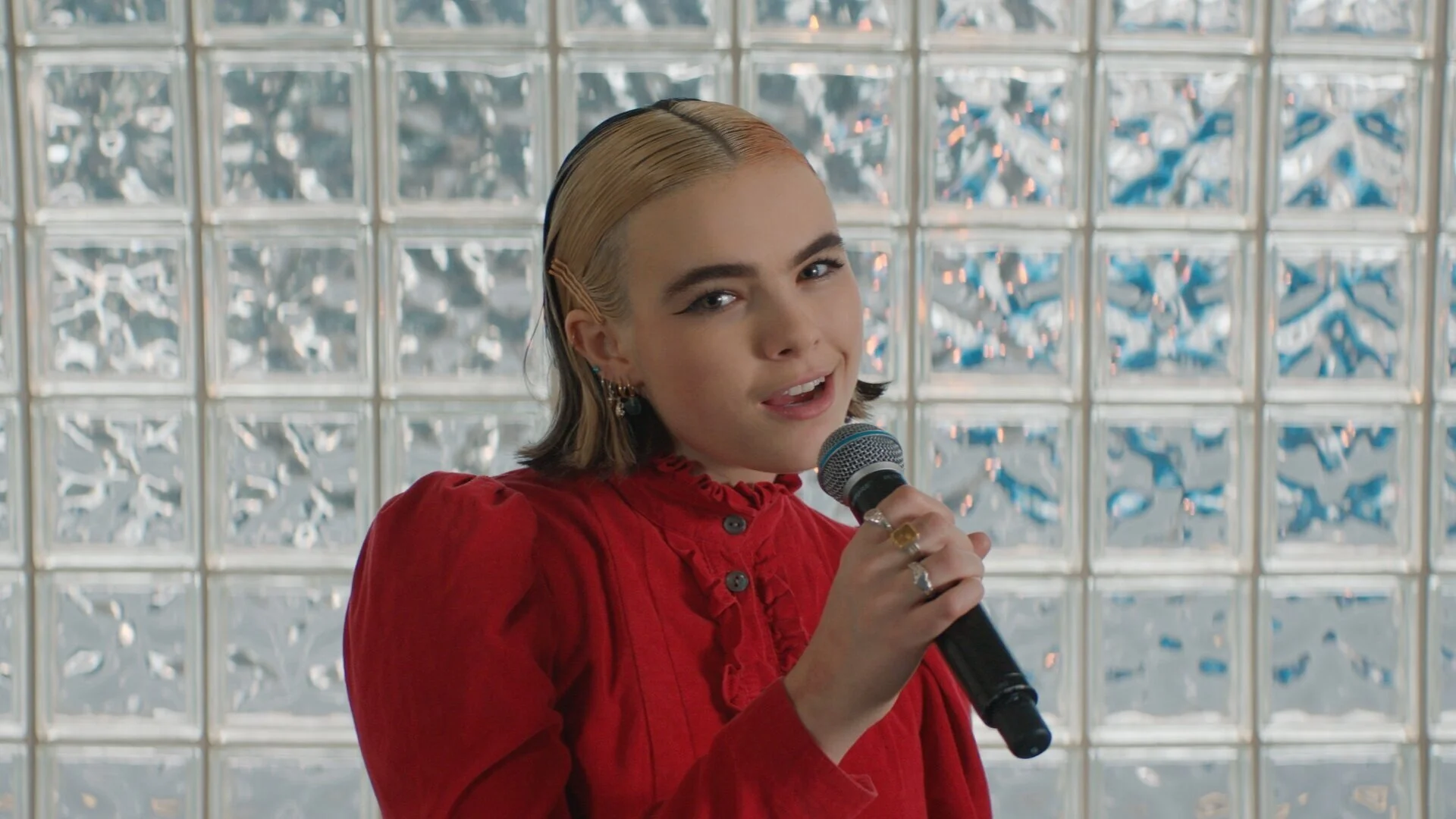 BENEE Supalonely for Ellen | Director Charlotte Evans