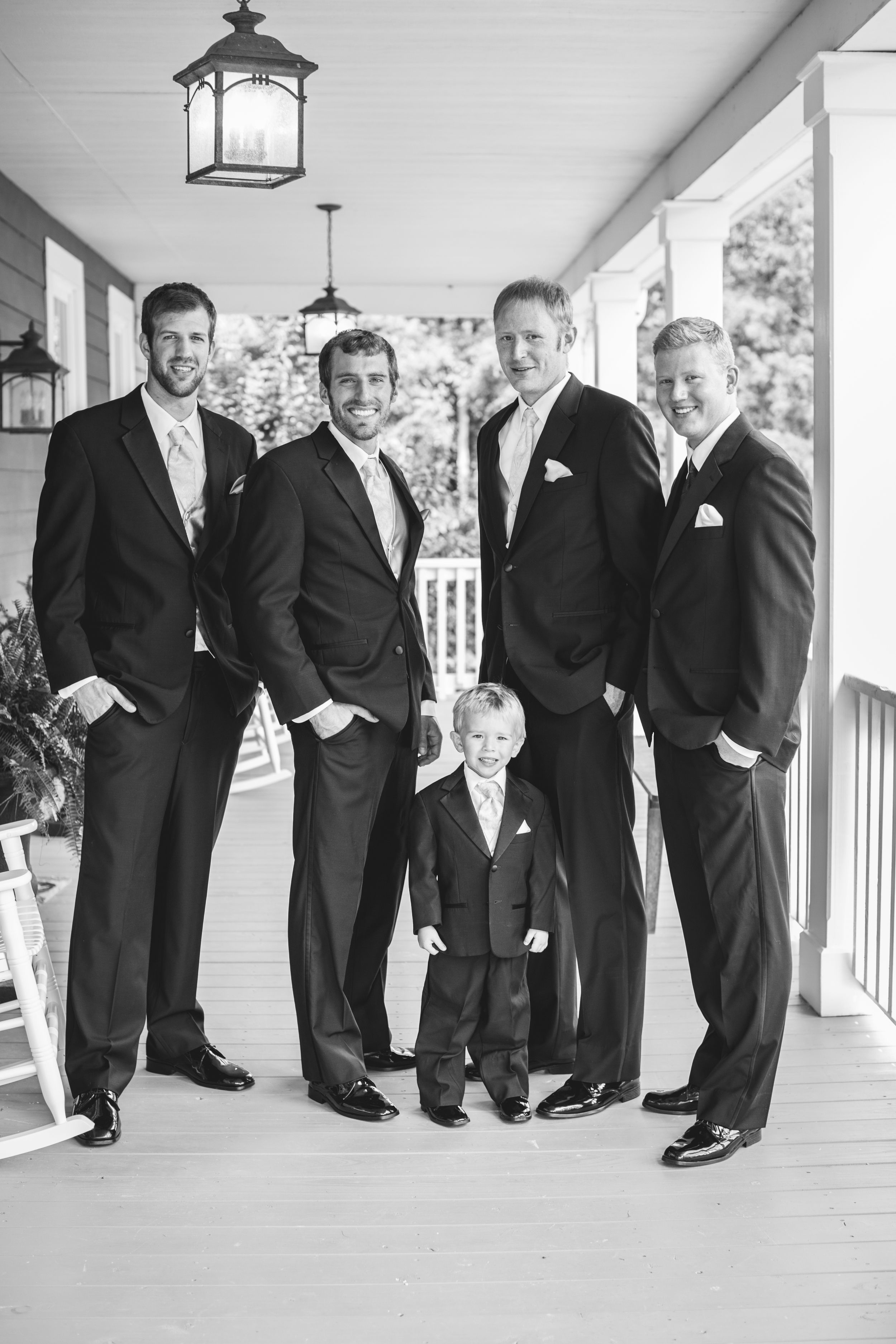 AMGroomGroomsmen-10.jpg