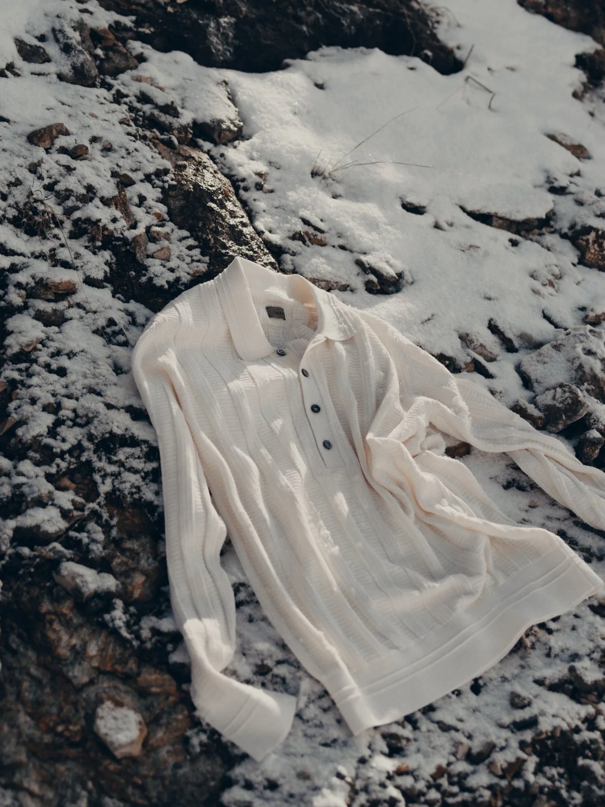 Aman_Essentials_Cashmere_Campaign_Emily_Hadden_Art_Direction_31.jpg