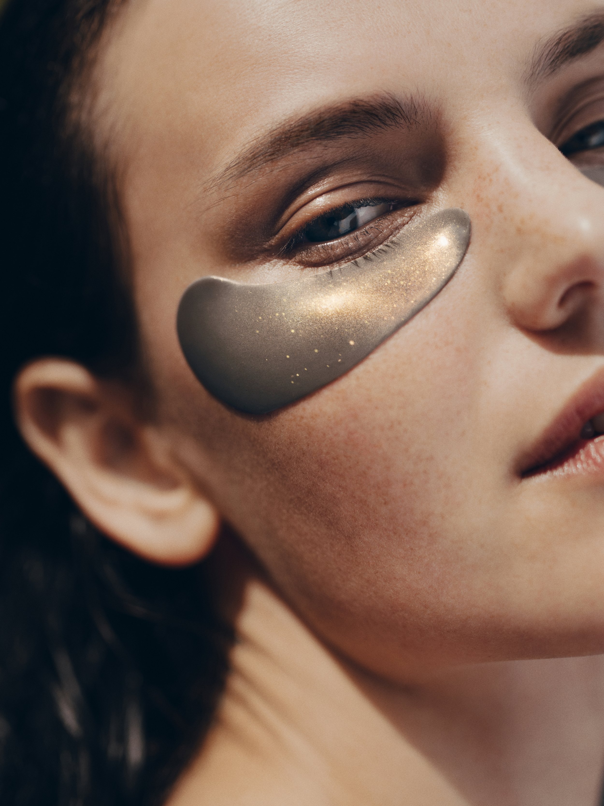 Aman_Essentials_Skin_Campaign_Emily_Hadden_Art-Direction_3.jpg