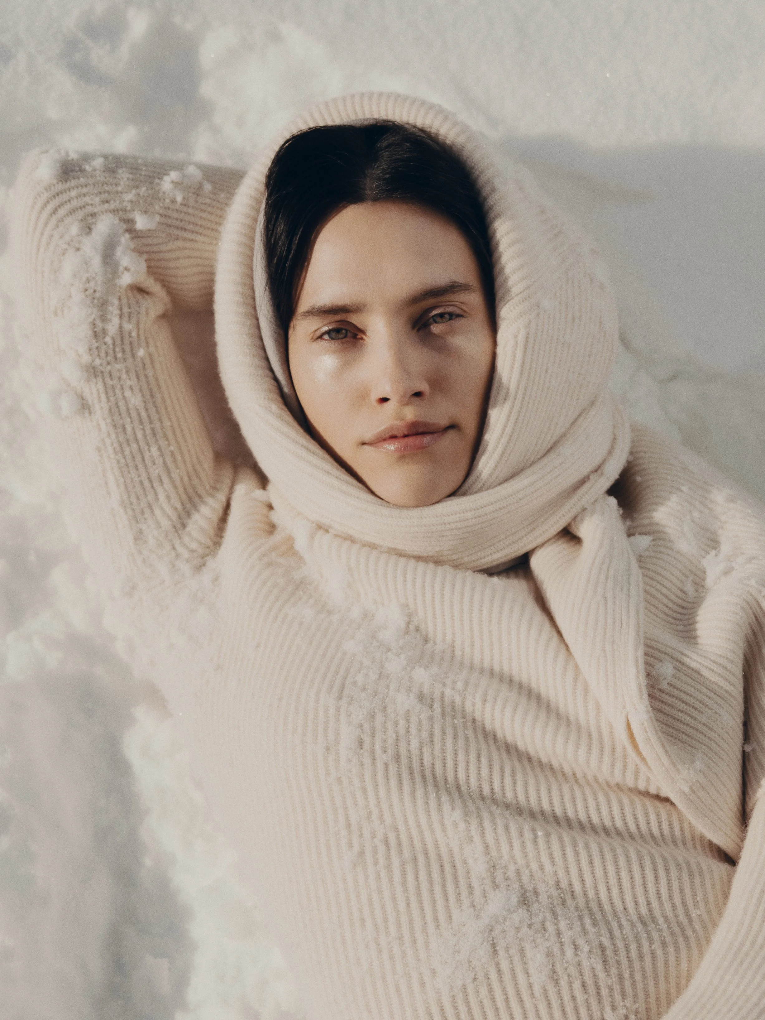 Aman_Essentials_Skin_Campaign_Emily_Hadden_Art-Direction_14.jpg