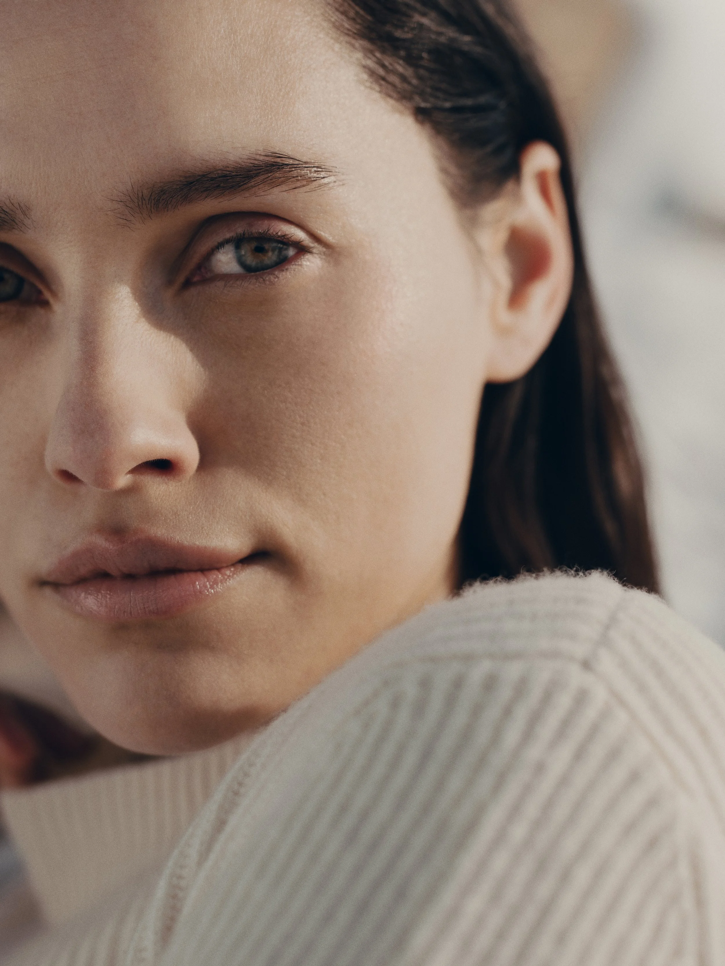 Aman_Essentials_Skin_Campaign_Emily_Hadden_Art-Direction_19.jpg