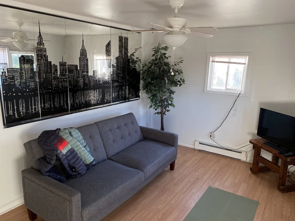  The Fuego chills on the couch in Seth’s quarantine accommodation. 