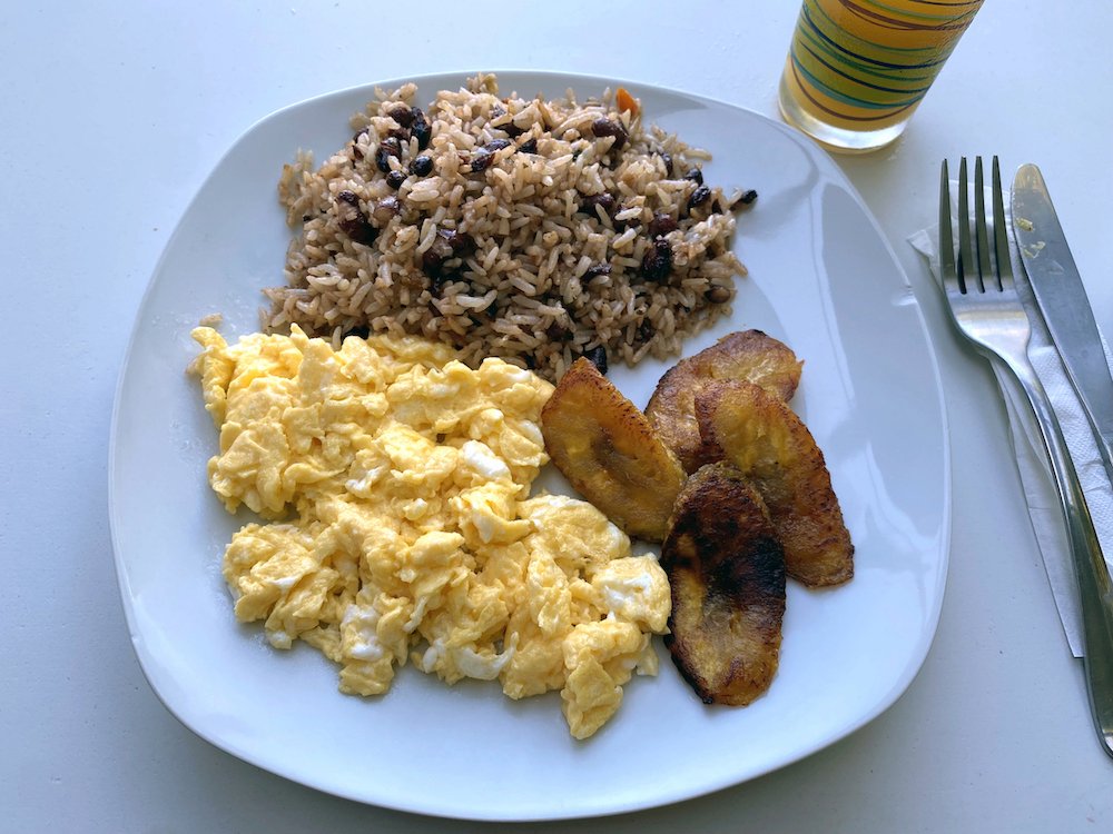  My amazing daily breakfast of gallo pinto at La Casa de la Montaña. 