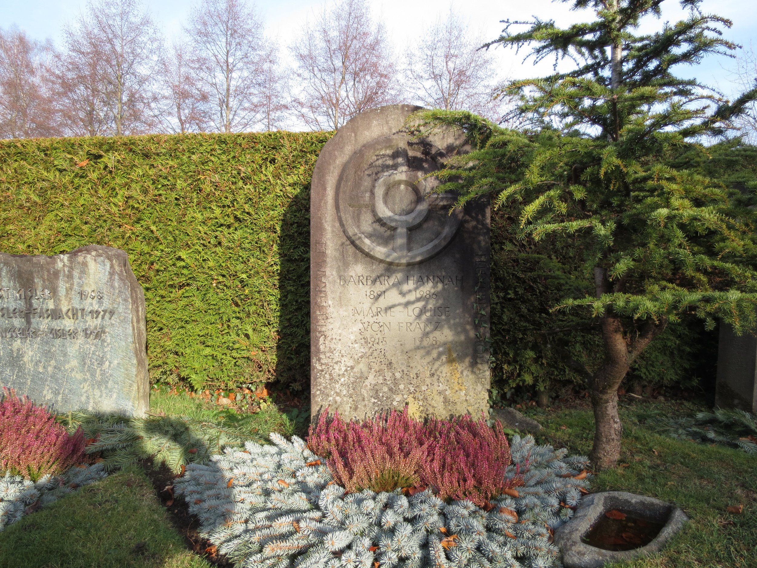 Gravesite of Barbara Hannah and Marie-Louise von Franz at the Swiss Reformed Church and Graveyard in Küsnacht, Switzerland. Photo by Laura London, Nov. 24, 2015.
