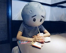 影响婚恋   恋爱颜值排第一，痘坑脸每次相亲都成悲剧，好多人30多岁仍没对象。