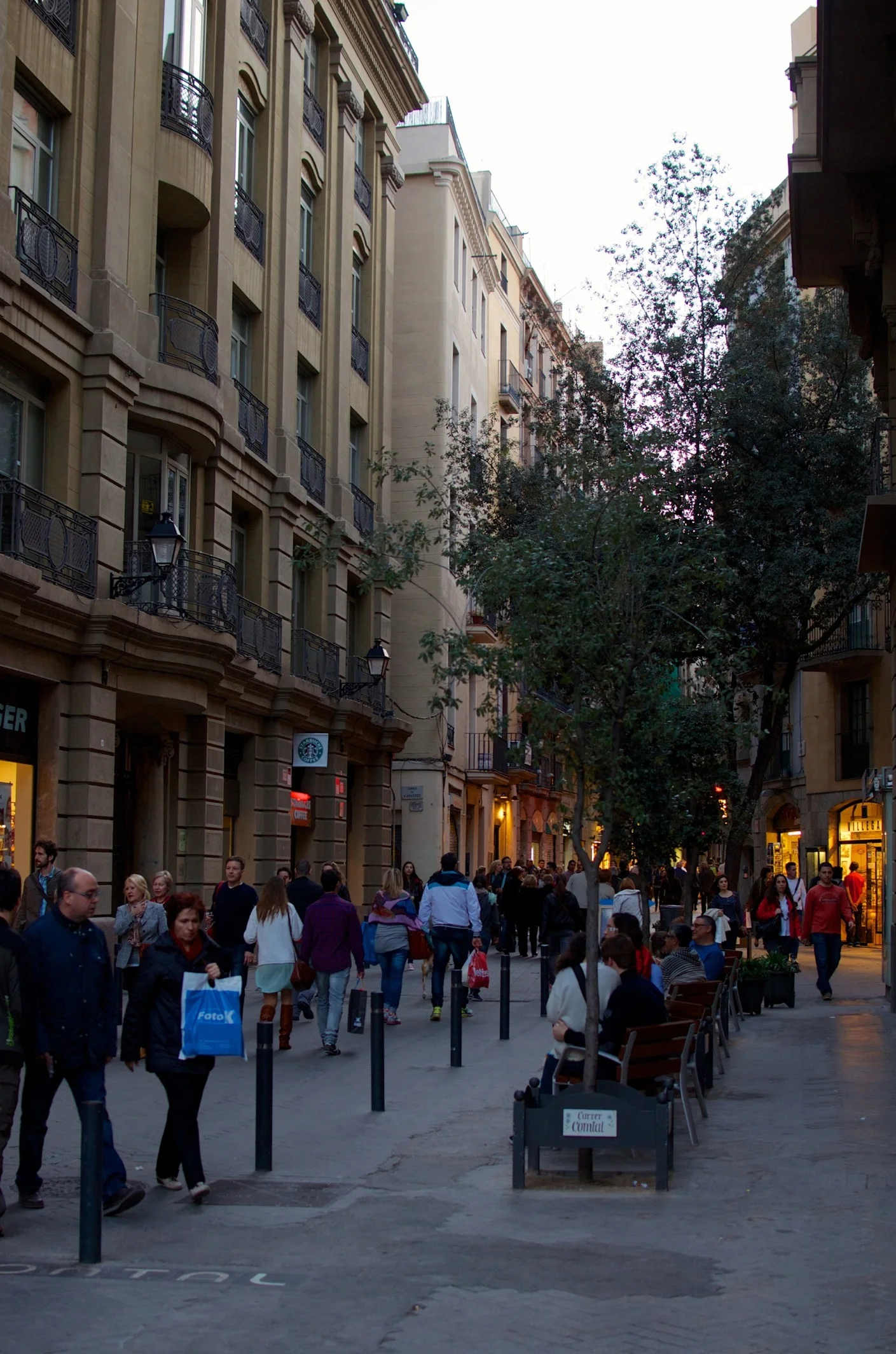 Barcelona 2013 - Savannah Page 3